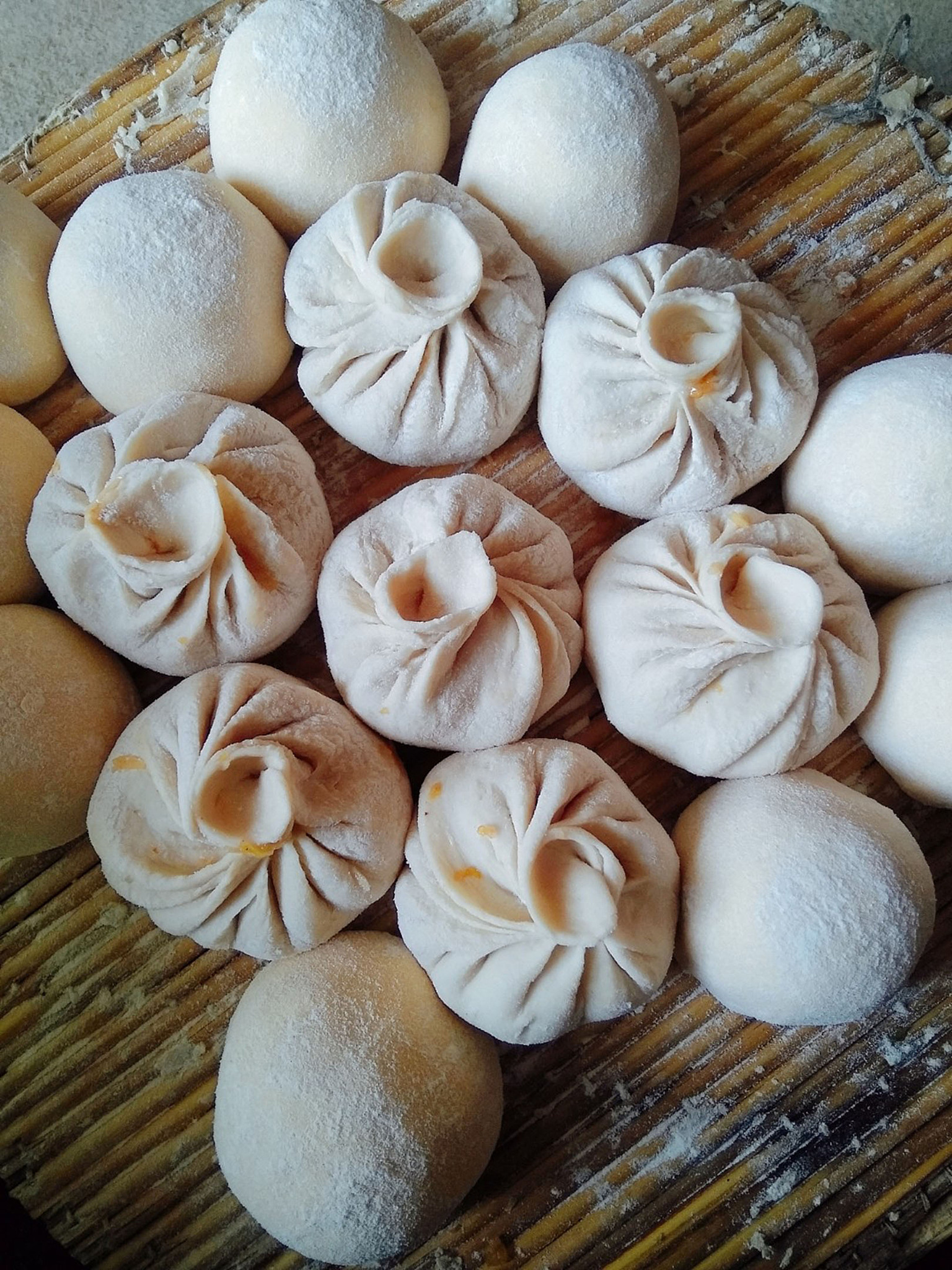 夏天做包子发面需要多久？教你快速发酵技巧！