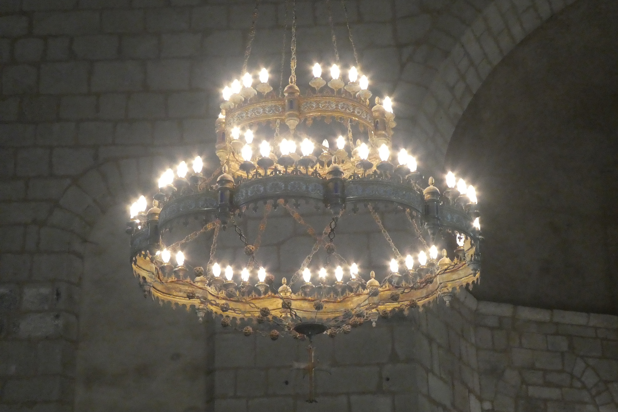 chandelier of the church of saint-jean-de-cte
