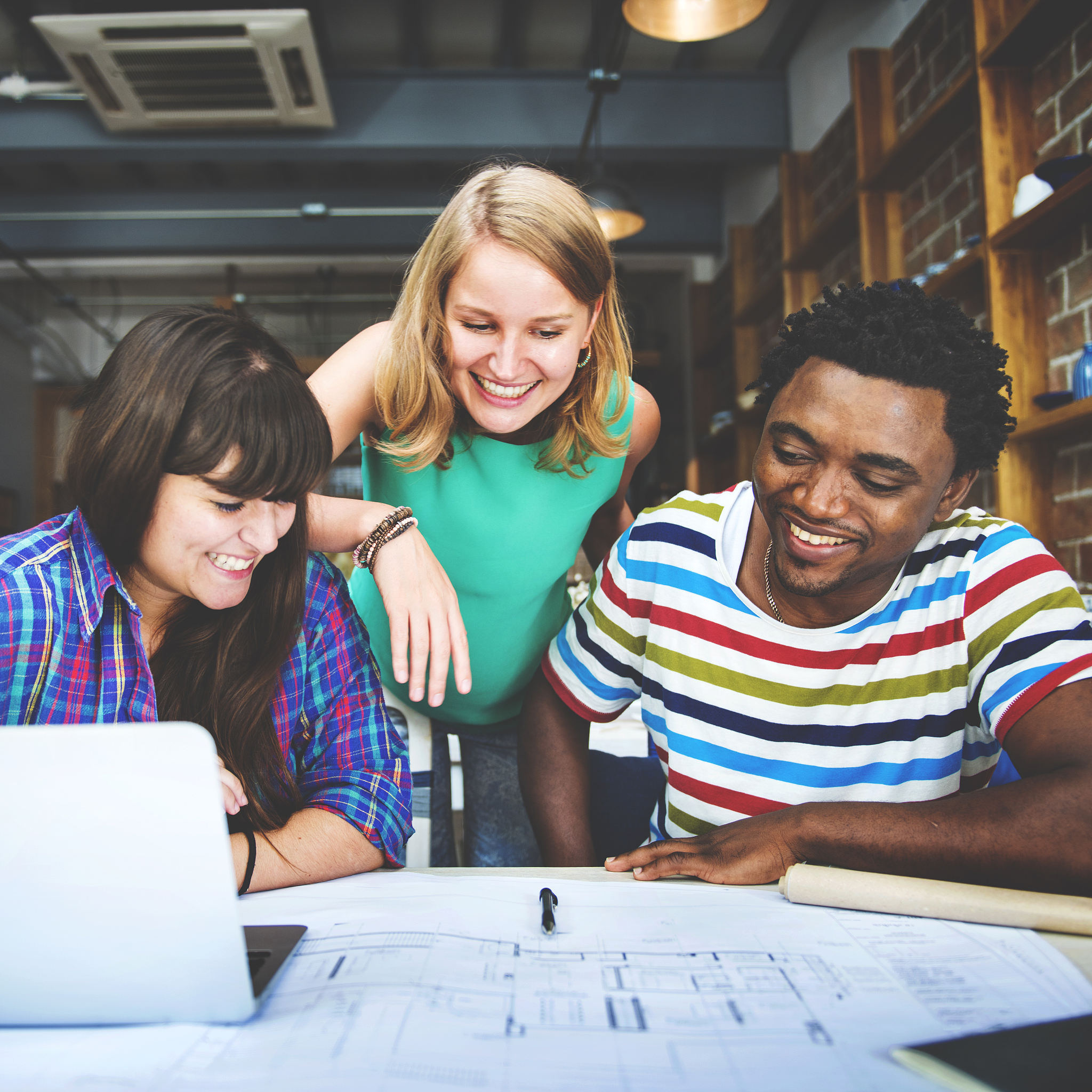 写一篇室内设计师得年终总结