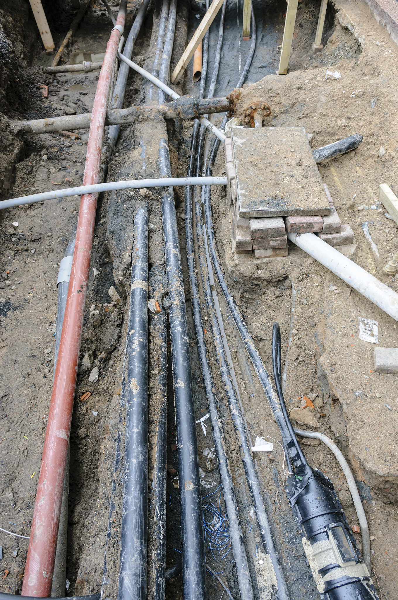 预埋镀锌钢管连接方法详解：步骤、工具、注意事项