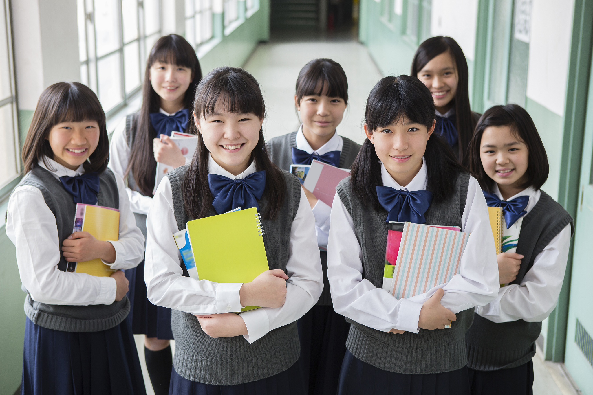 教学理念在教学中有什么作用？新课程的核心教学理念是什么？在新课程改革中，化学教师应当树立什么样的化学教学理念？