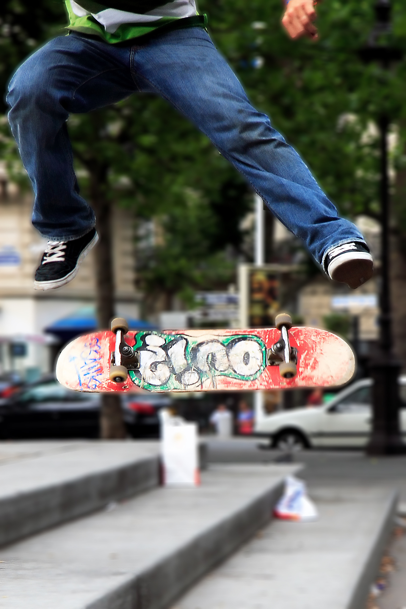 滑板初学者入门指南：从零开始玩转滑板