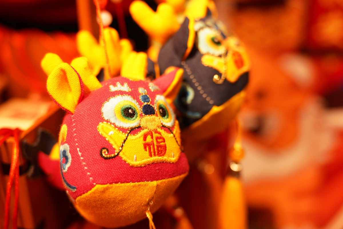 布老虎：中国传统文化的象征，寓意吉祥与平安