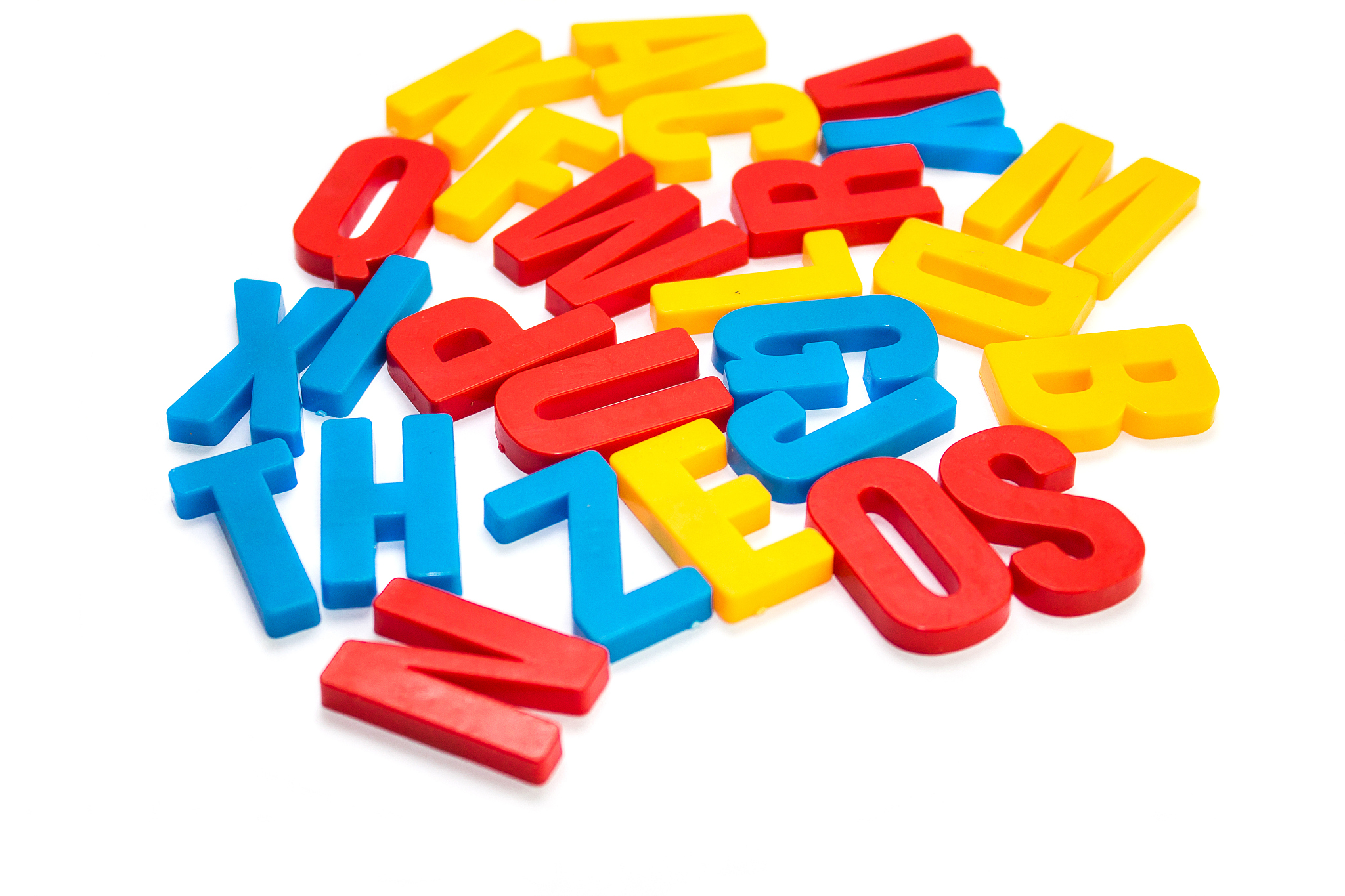 固体磁性：从原子磁性到铁磁性、亚铁磁性和反铁磁性