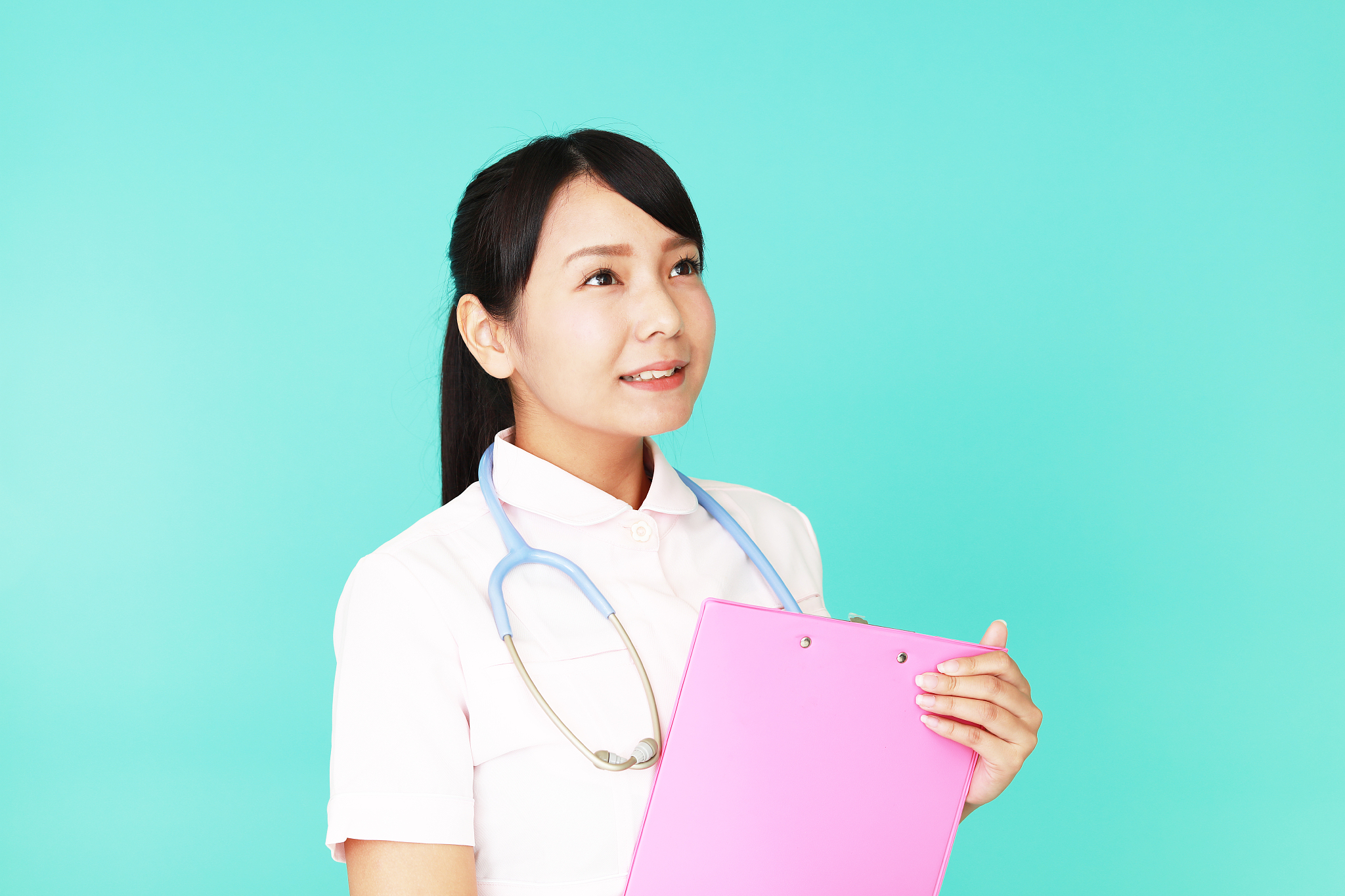 初中学历学护理？贵阳护理专业就业前景分析