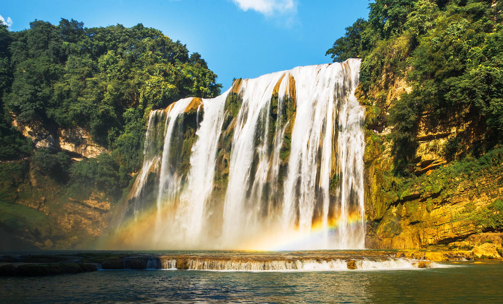 贵州省旅游学校招生办联系电话 - 报名咨询电话