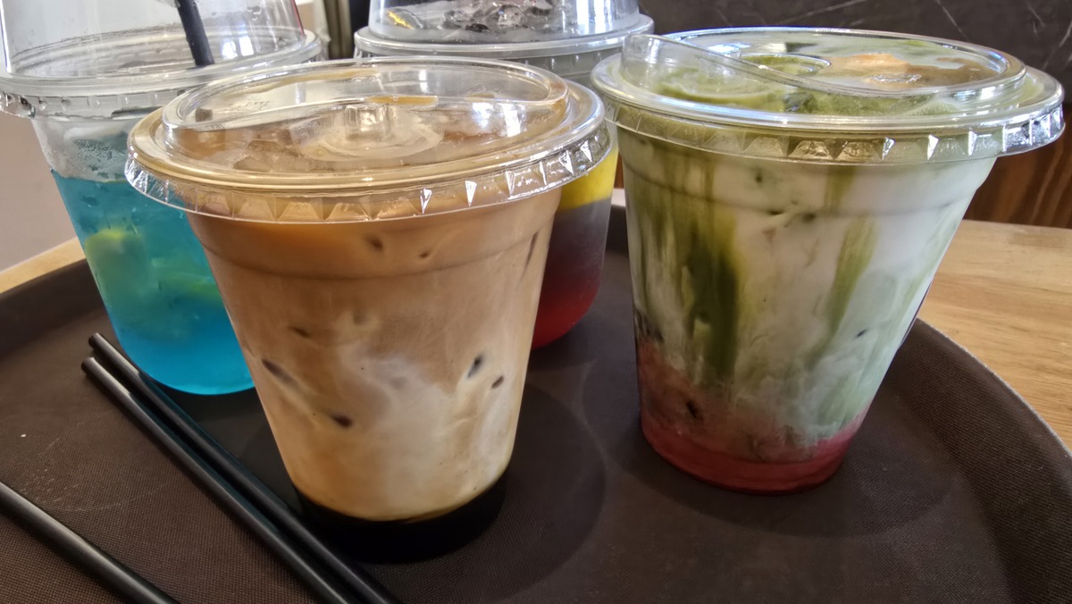 以初中生口吻写一篇关于奶茶的报告