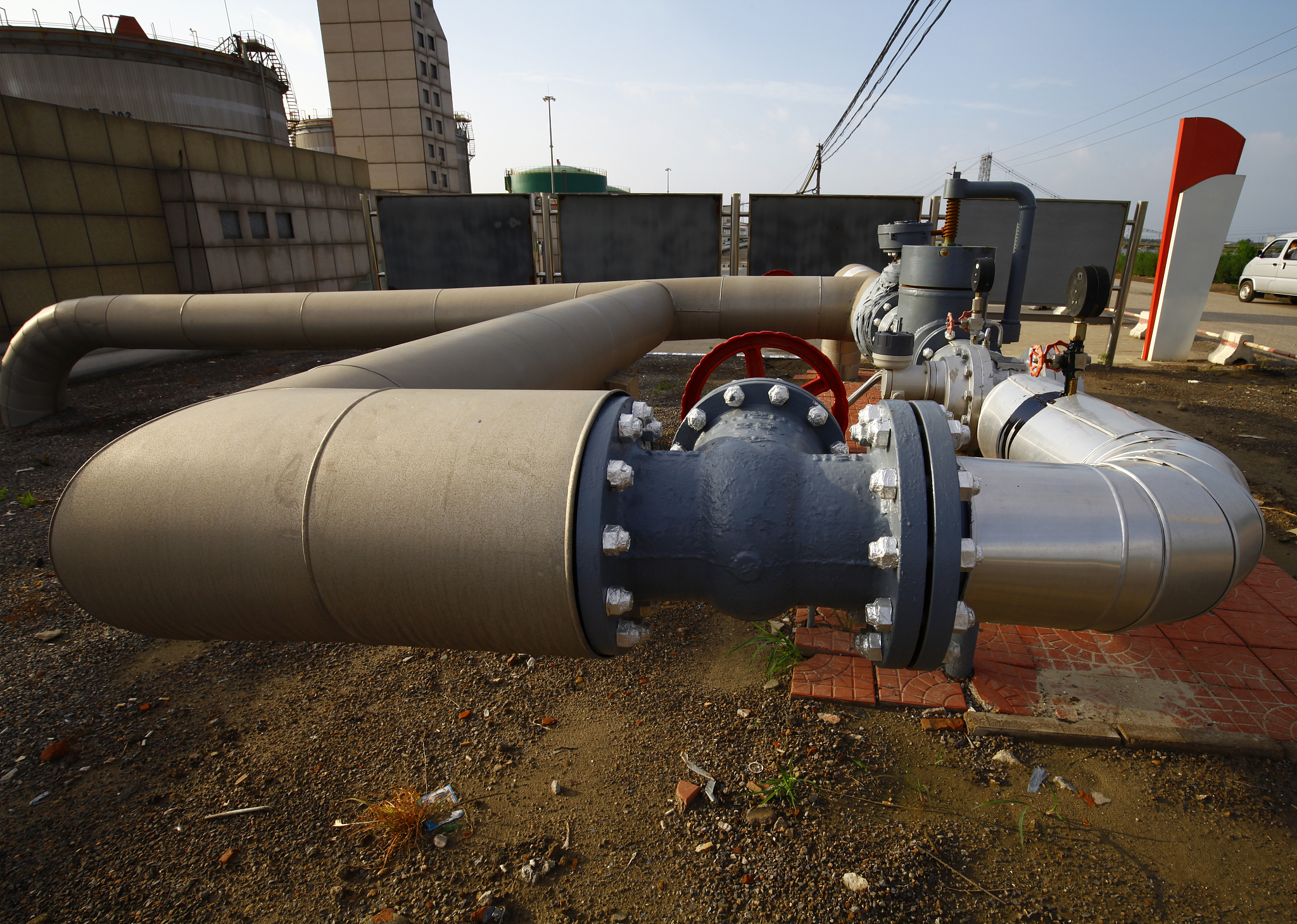 开关管损耗分析：上管损耗为何更高？