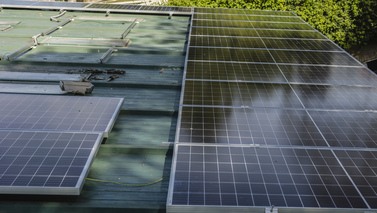 单晶硅光伏电池和多晶硅光伏电池效率对比：哪个更优？