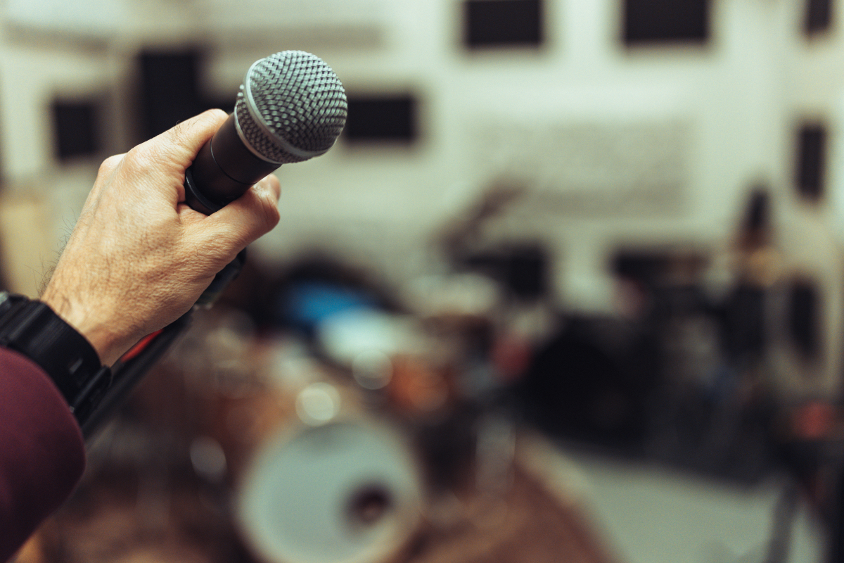 哪些人不适合学播音主持 最好的播音主持专业大学排名