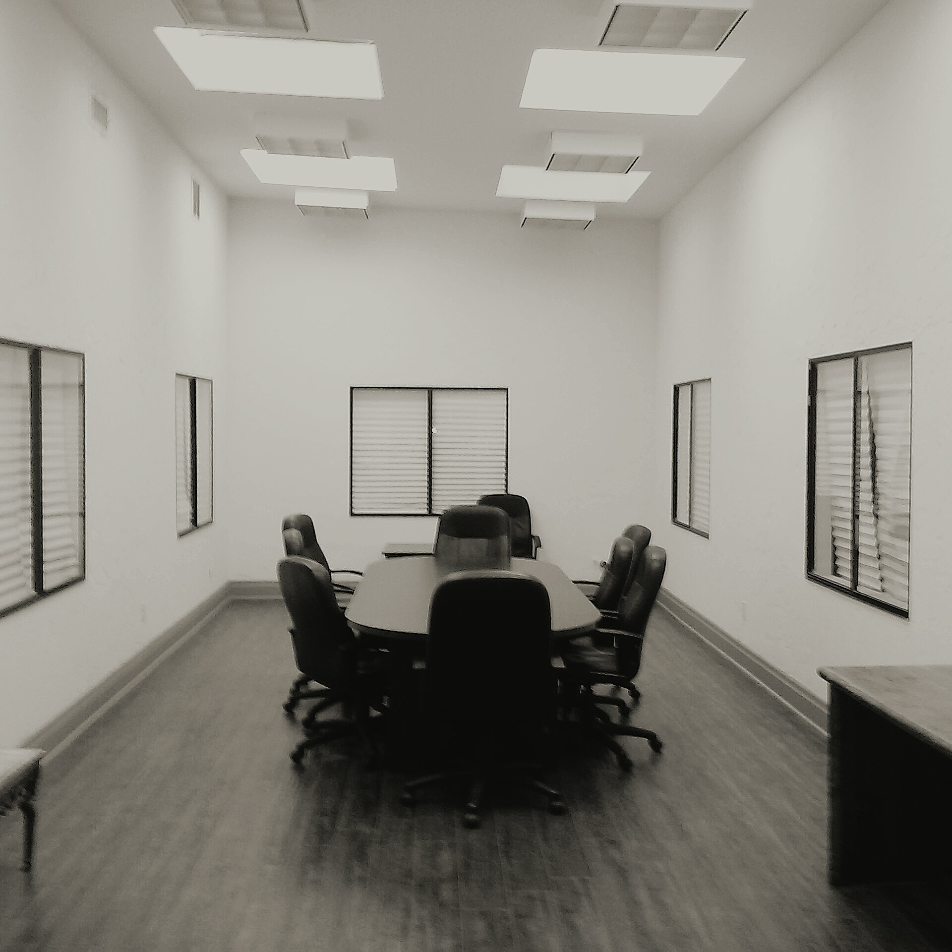 主持工作会议的开场白不用介绍会议流程200字