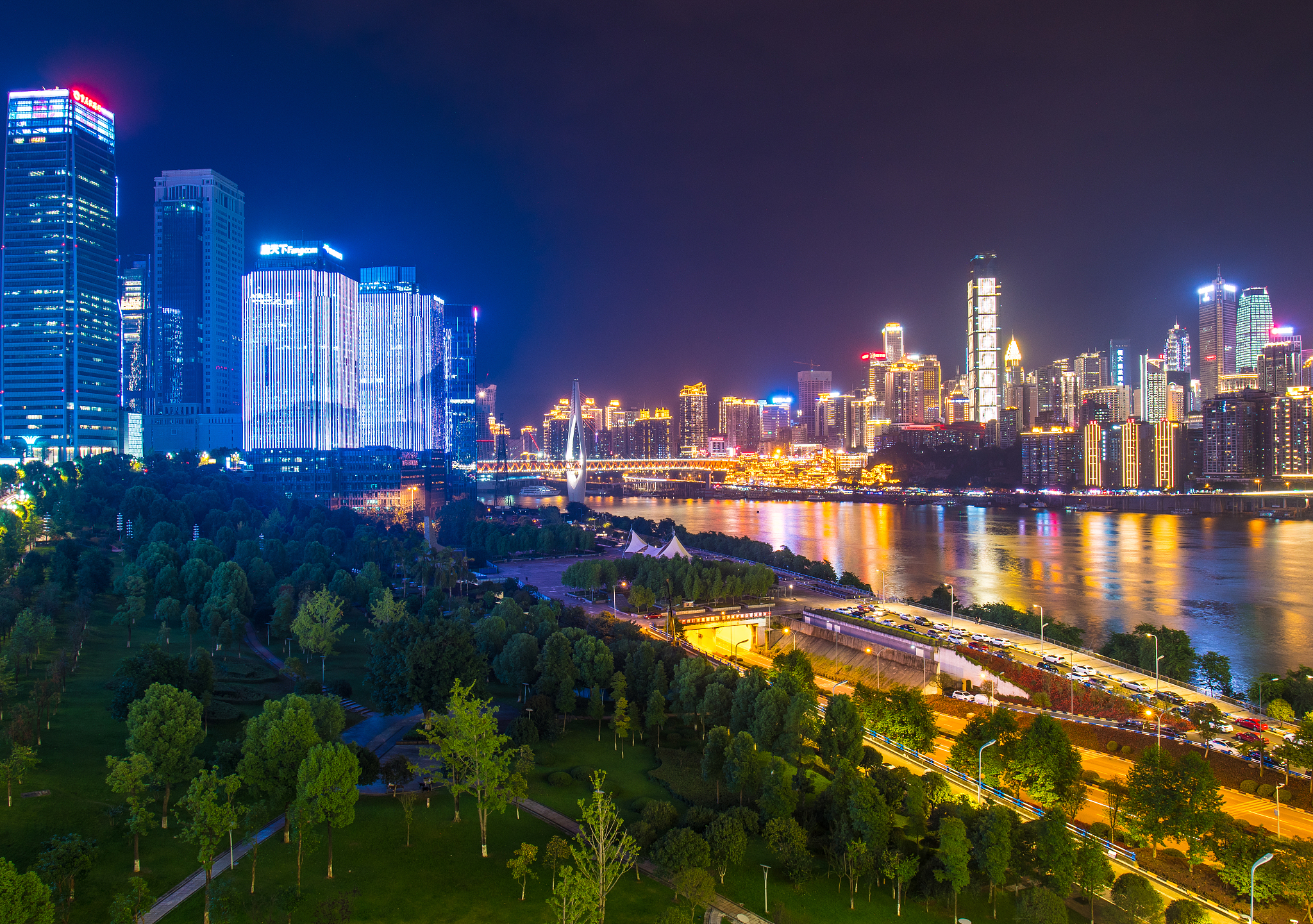 Write an article about my summer holiday I have been to Chongqing and study hard use high-level words the longer the better
