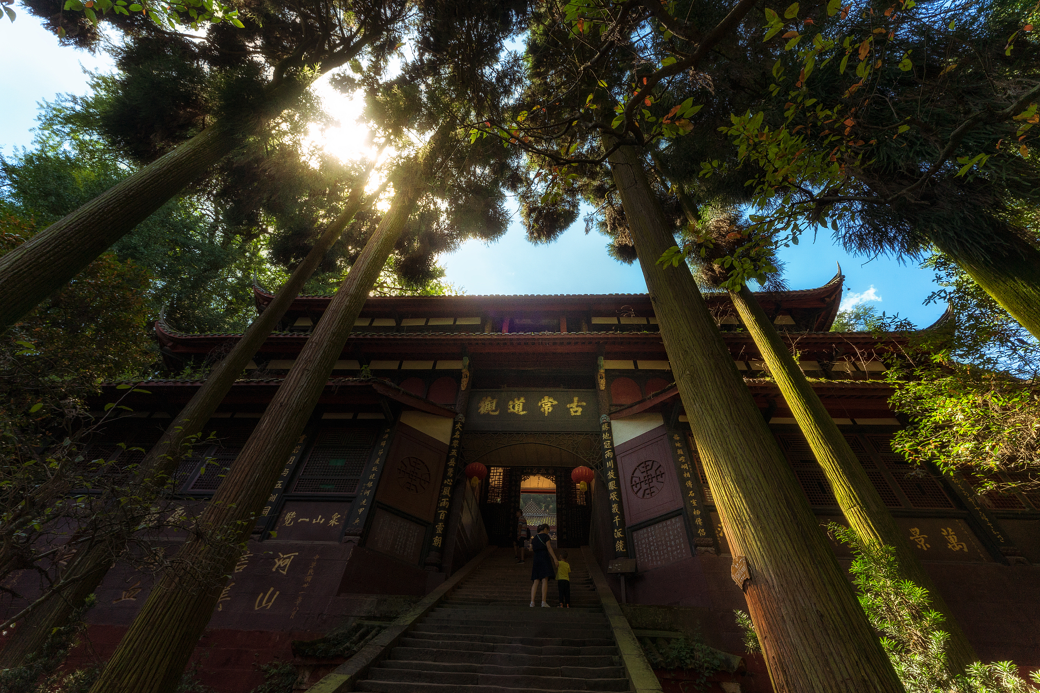 邛崃寺庙探秘：四川历史文化宝藏