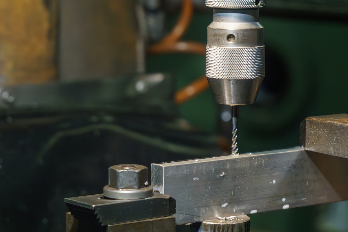 中走丝与钼丝线切割区别：线径、材料、速度、精度和适用范围