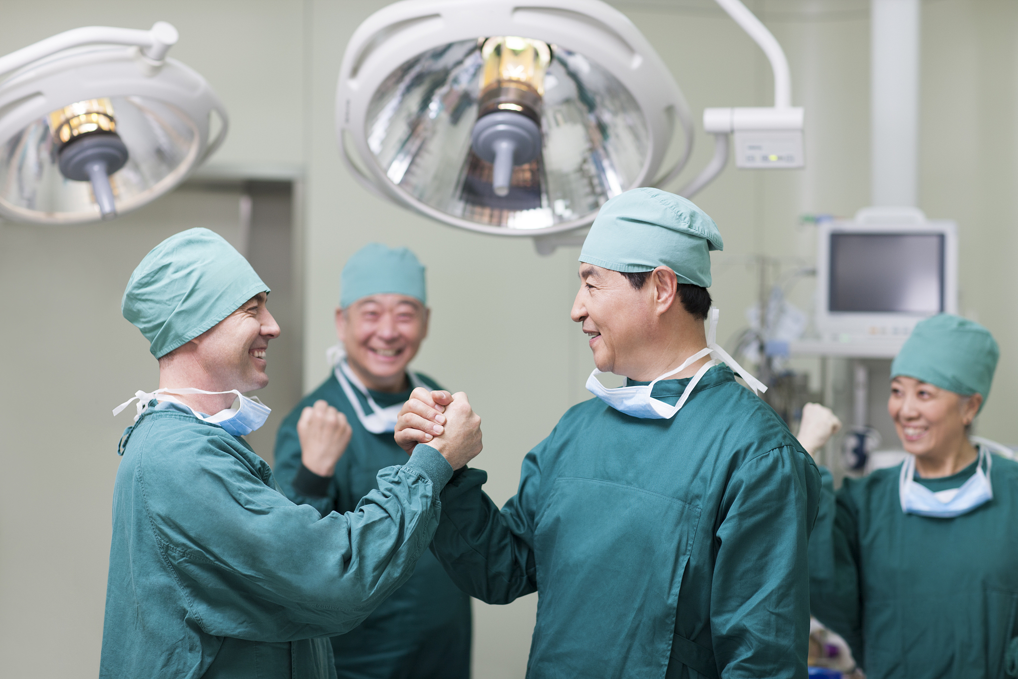 如何优化手术团队协作提升手术效率