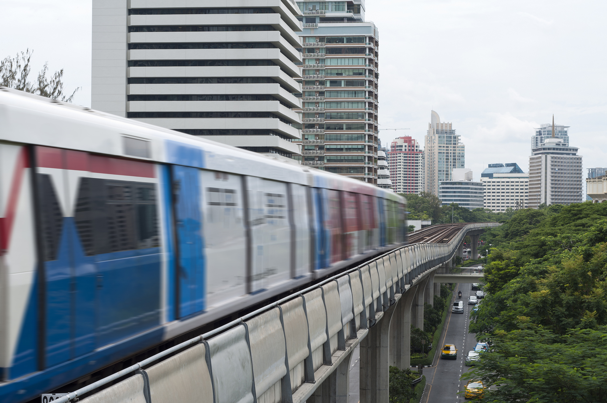 重庆市职业技术学校铁路运输专业与管理介绍 - 2021年招生