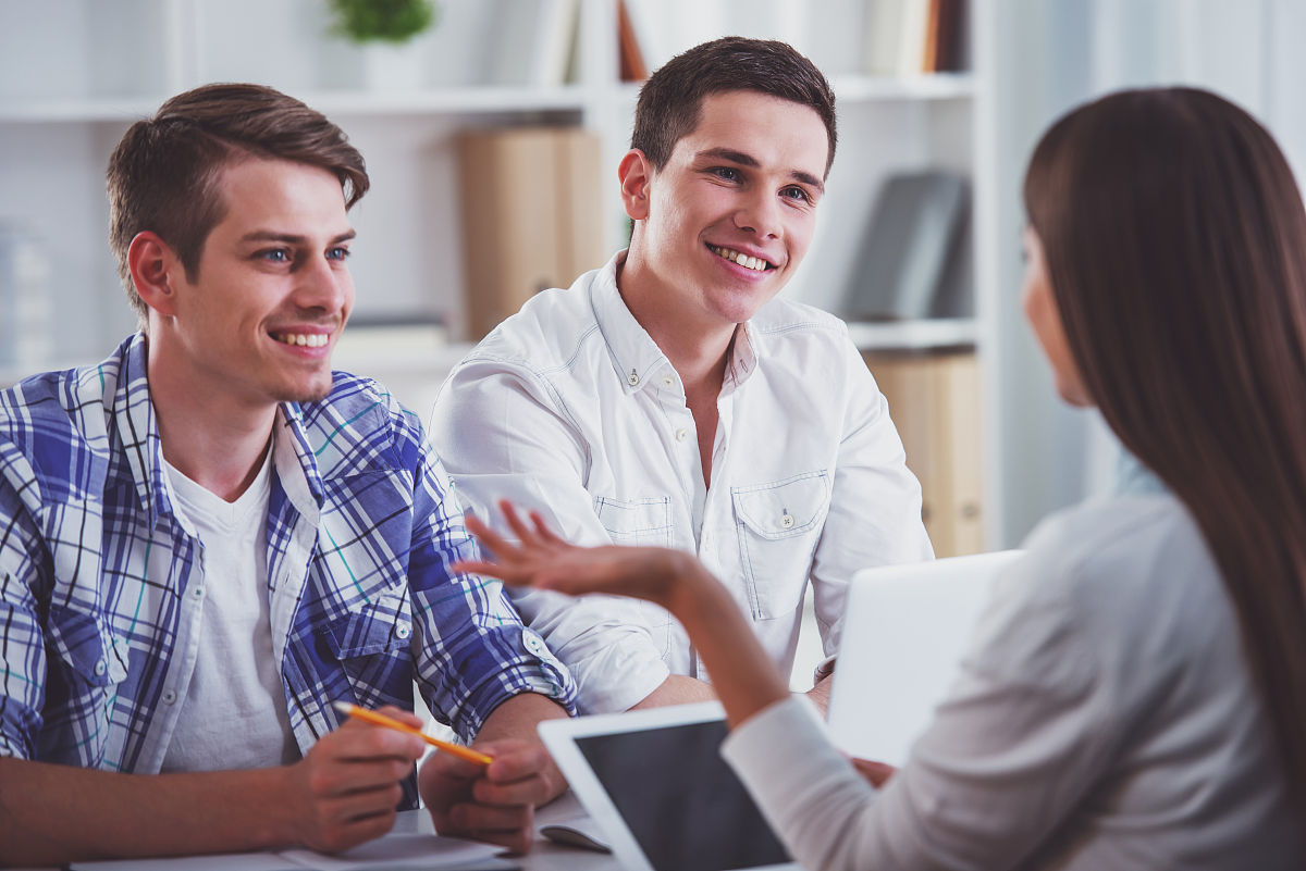 实习单位指导教师评语150字