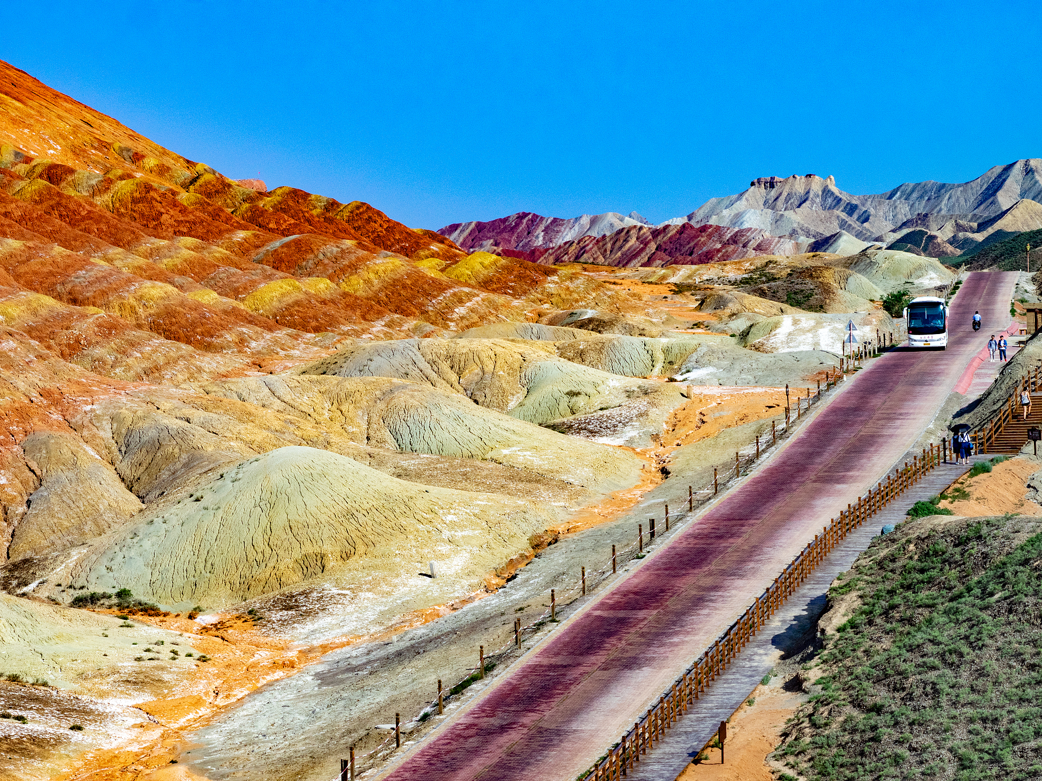 西北地区旅游攻略：壮丽景色与文化探秘