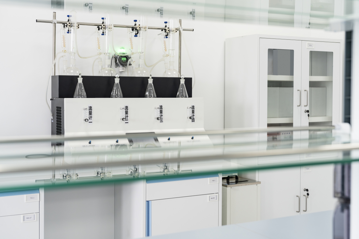 翻译Experimental devices and simlations characteristics