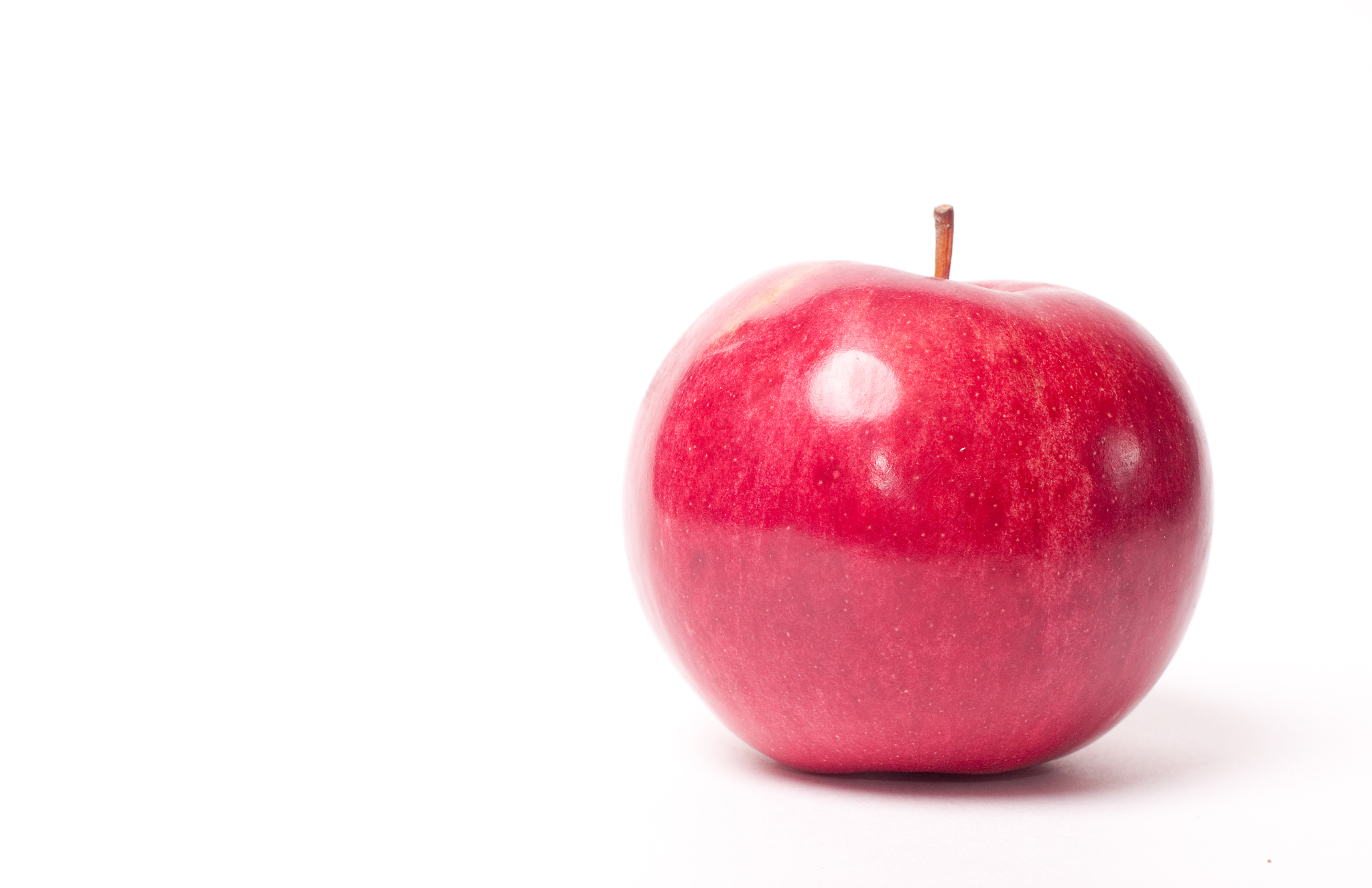 red apple
