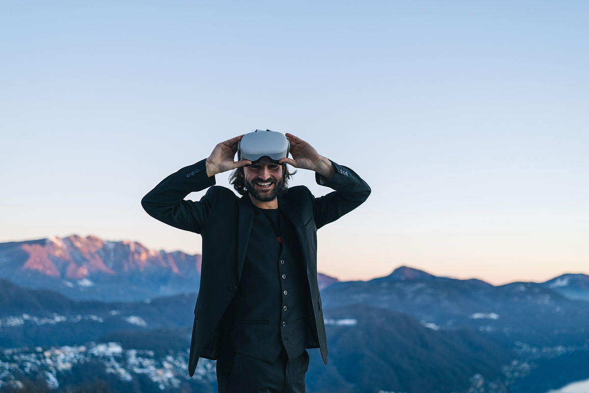 VR眼镜店铺文案设计与优化：提升品牌影响力和销售量