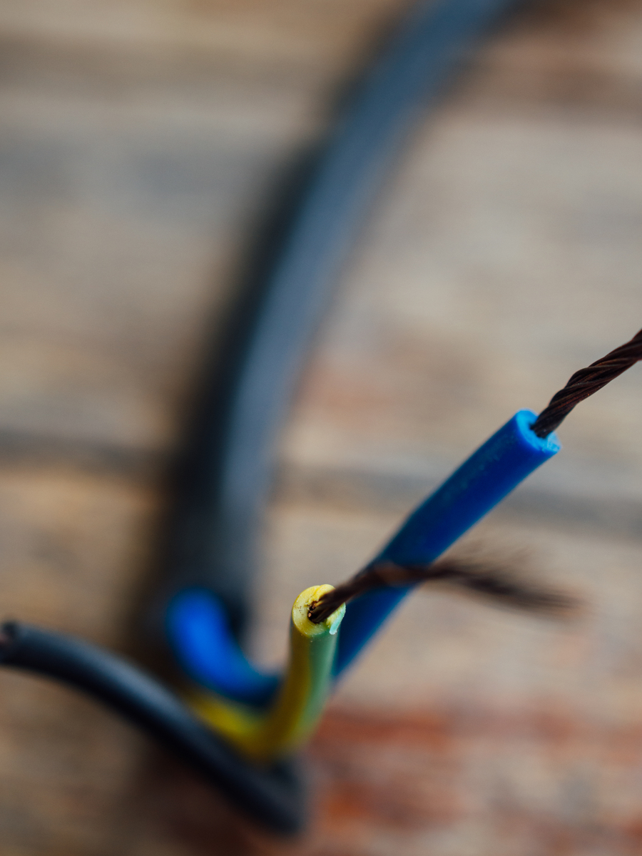 AV线和色差线对比：信号类型、质量及优缺点