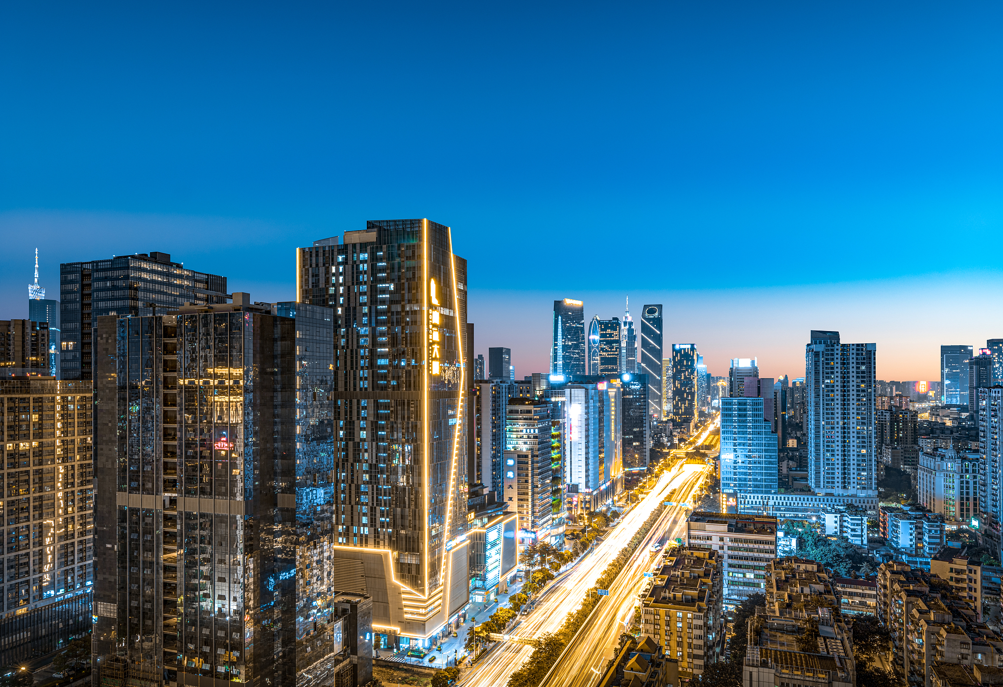 广州哪个区发展最好？- 综合分析与建议