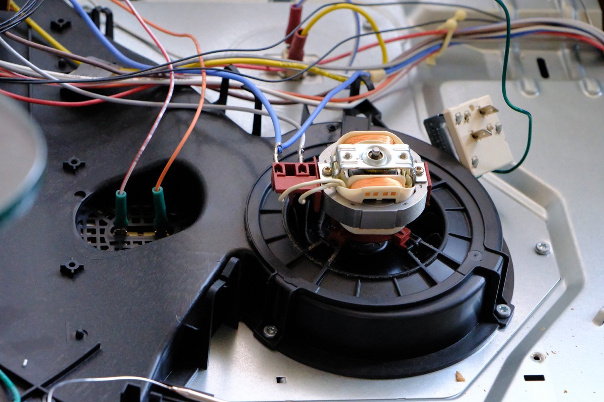 如何减小电饭煲的功率怎么改装下好改装吗详细说明下 谢谢 操作步骤