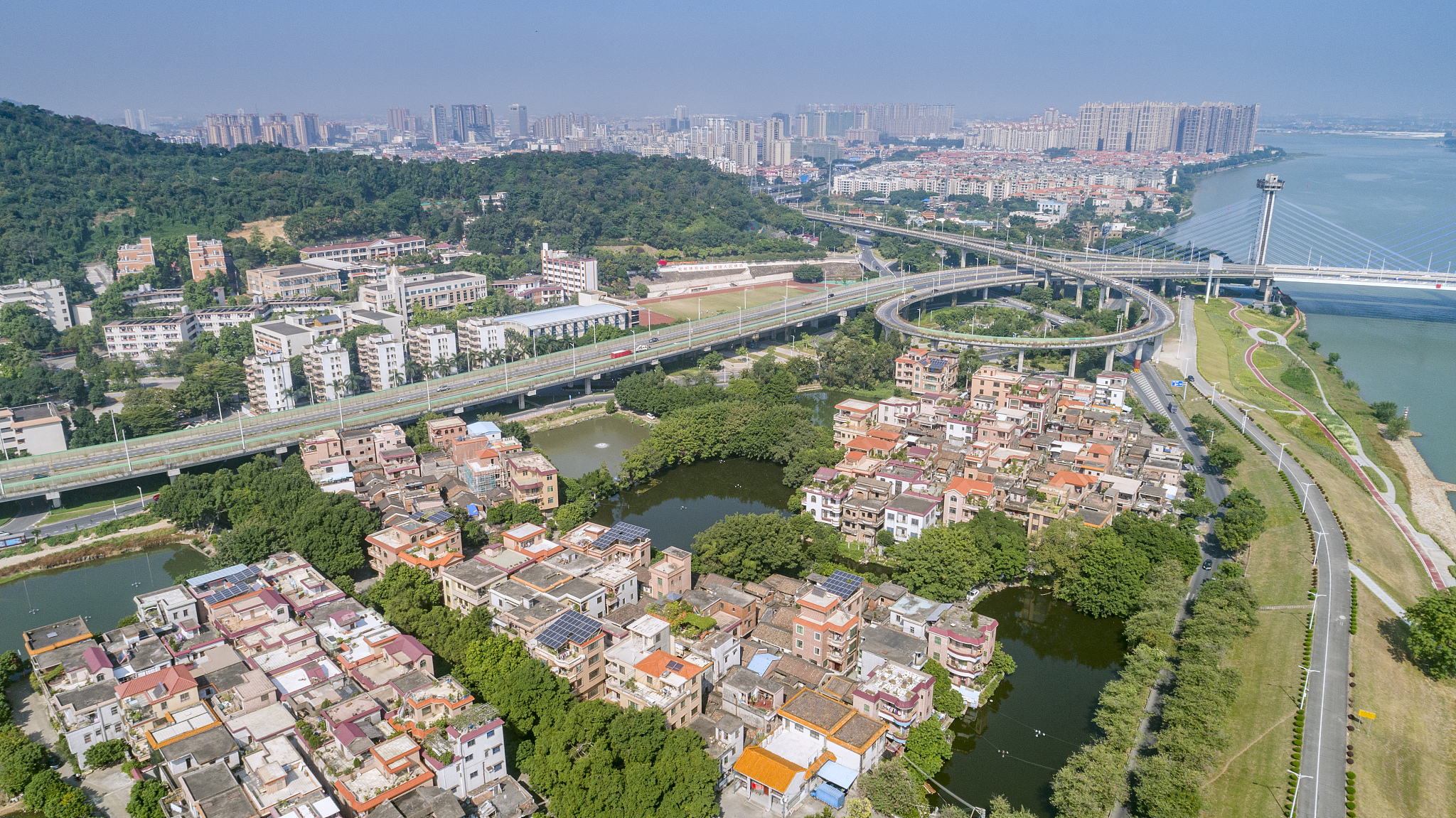 广州蓝天幼师学校幼儿教育三年制要满足什么条件-好不好