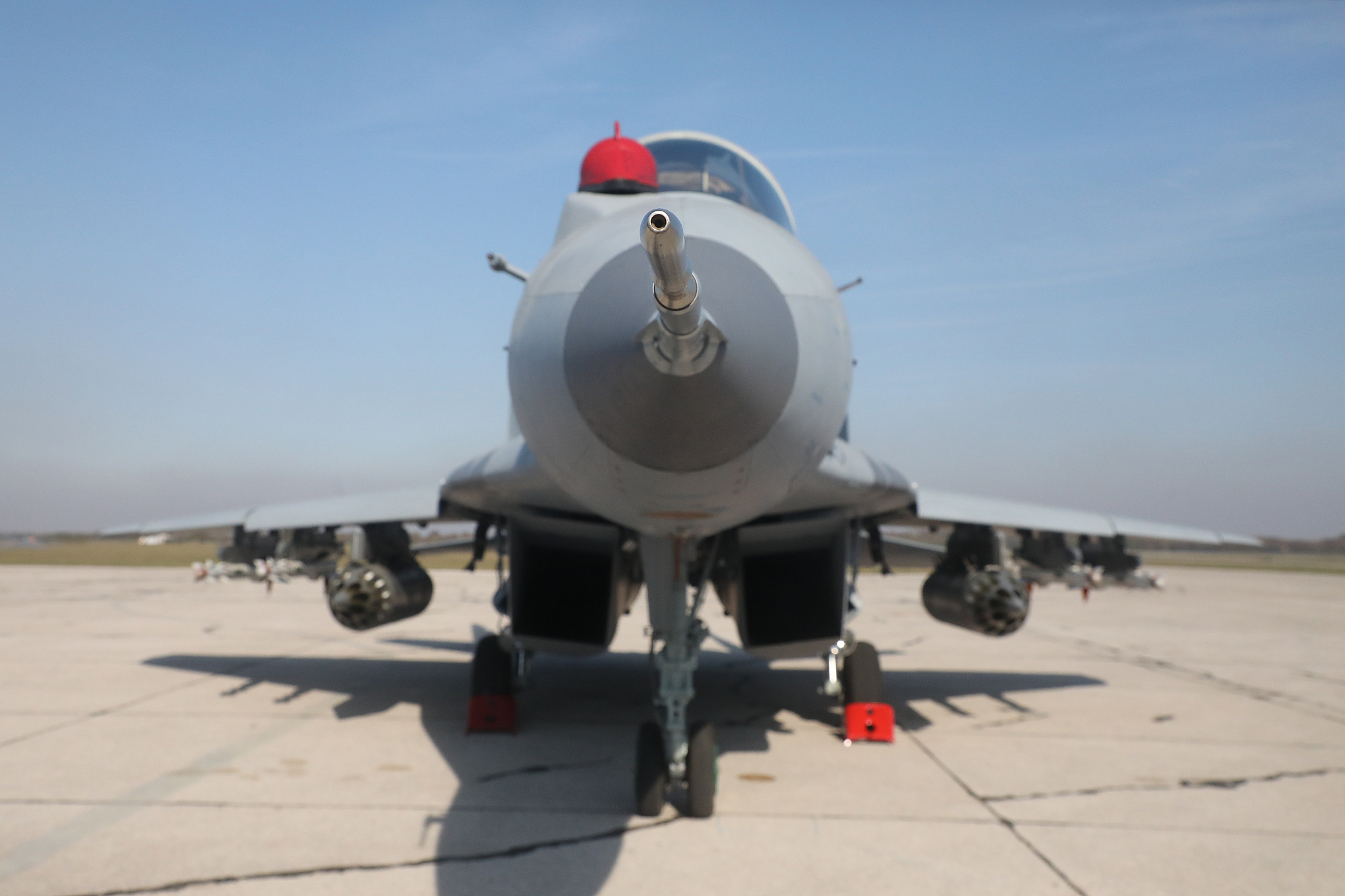 遵义航空学校工资高不高？