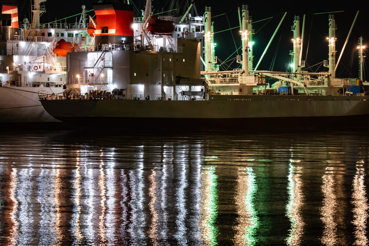 Ship Maintenance Painting: Protecting Your Vessel from Corrosion and Weathering