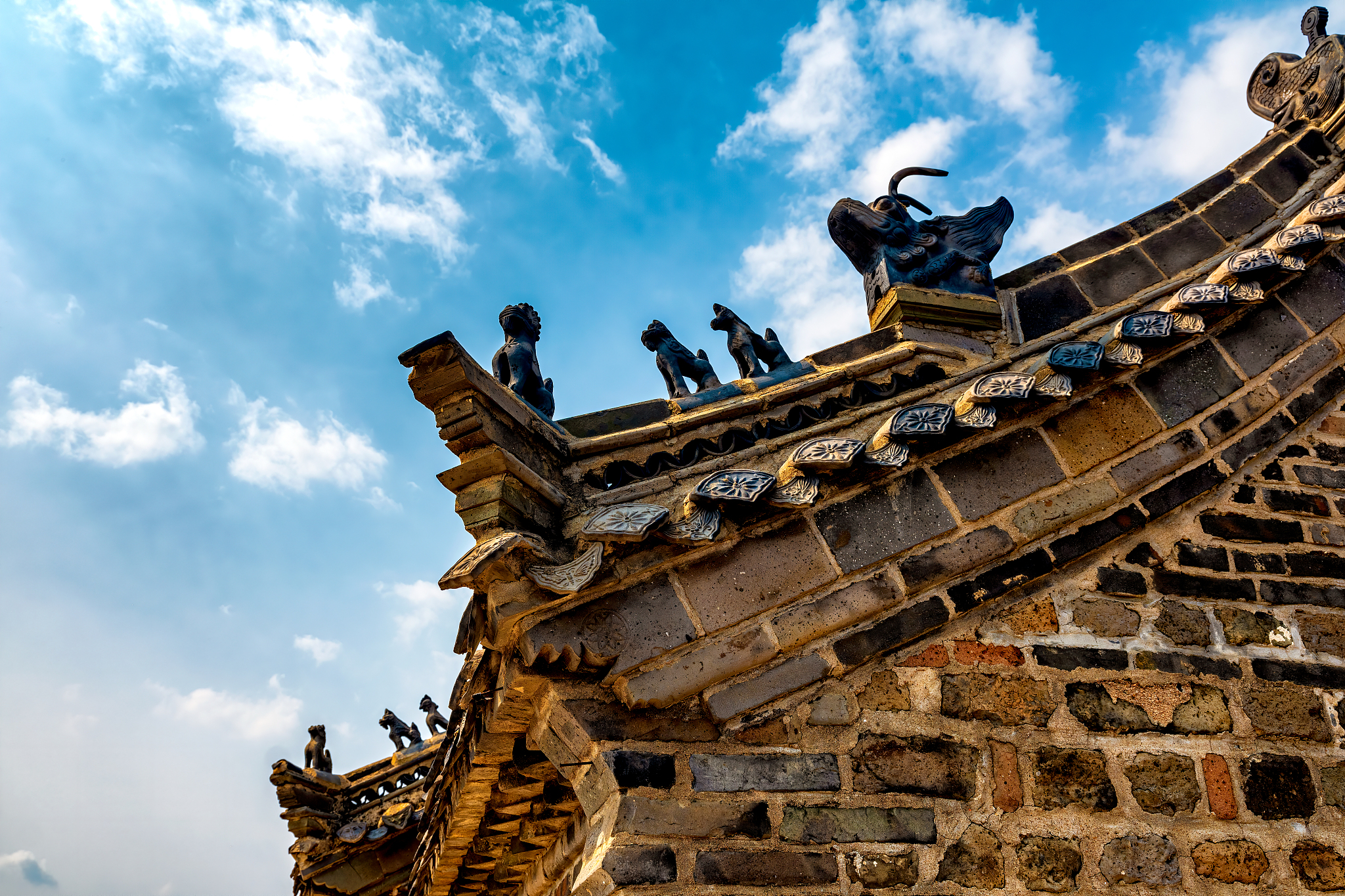 论文主题为中国古代建筑文化有标题正文结论字数不少于2300字