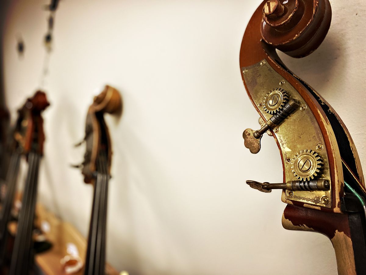 挪威威萨克斯女王吹奏的萨克斯是什么牌子