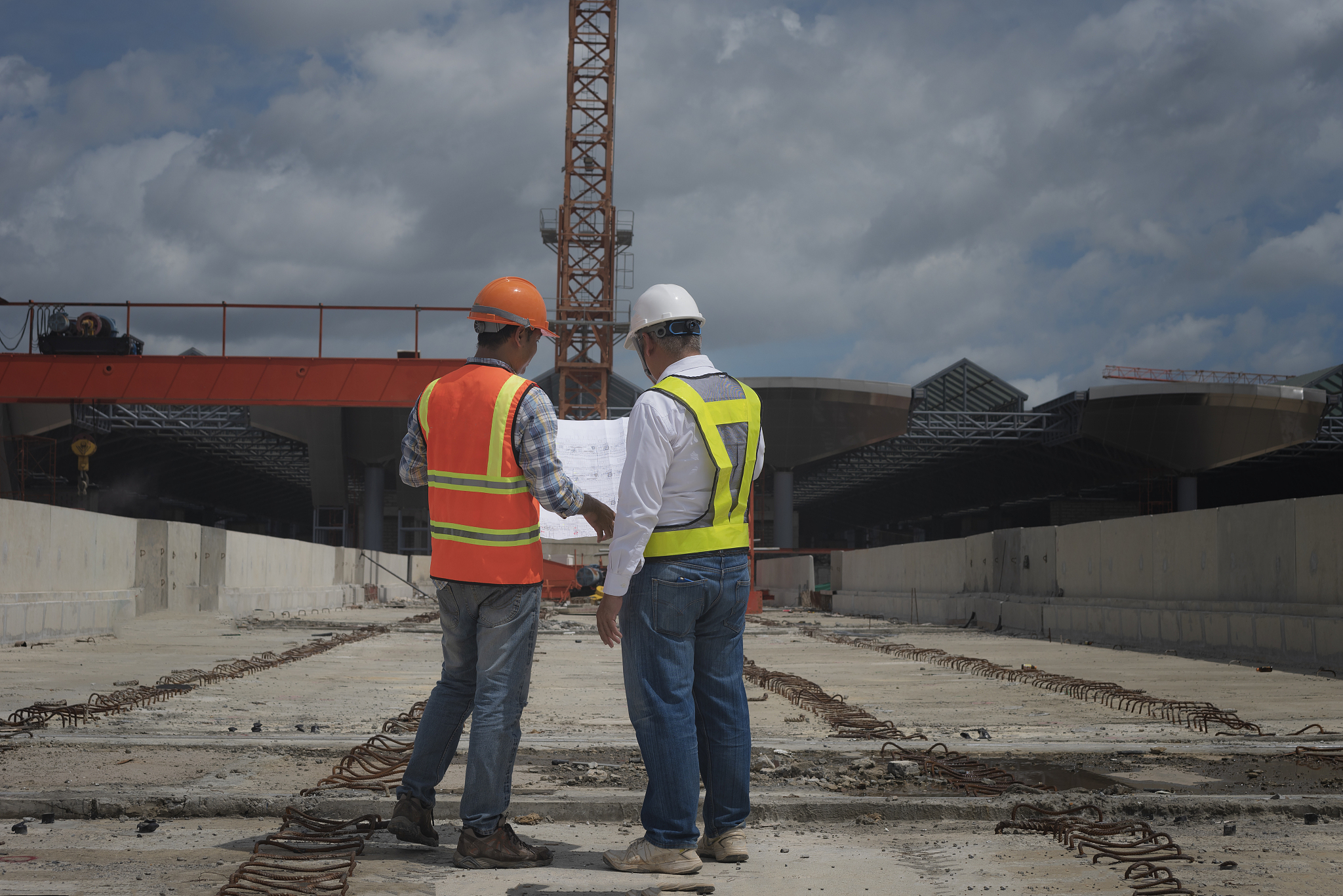 重庆开设建筑工程施工专业的中专中职学校有哪些