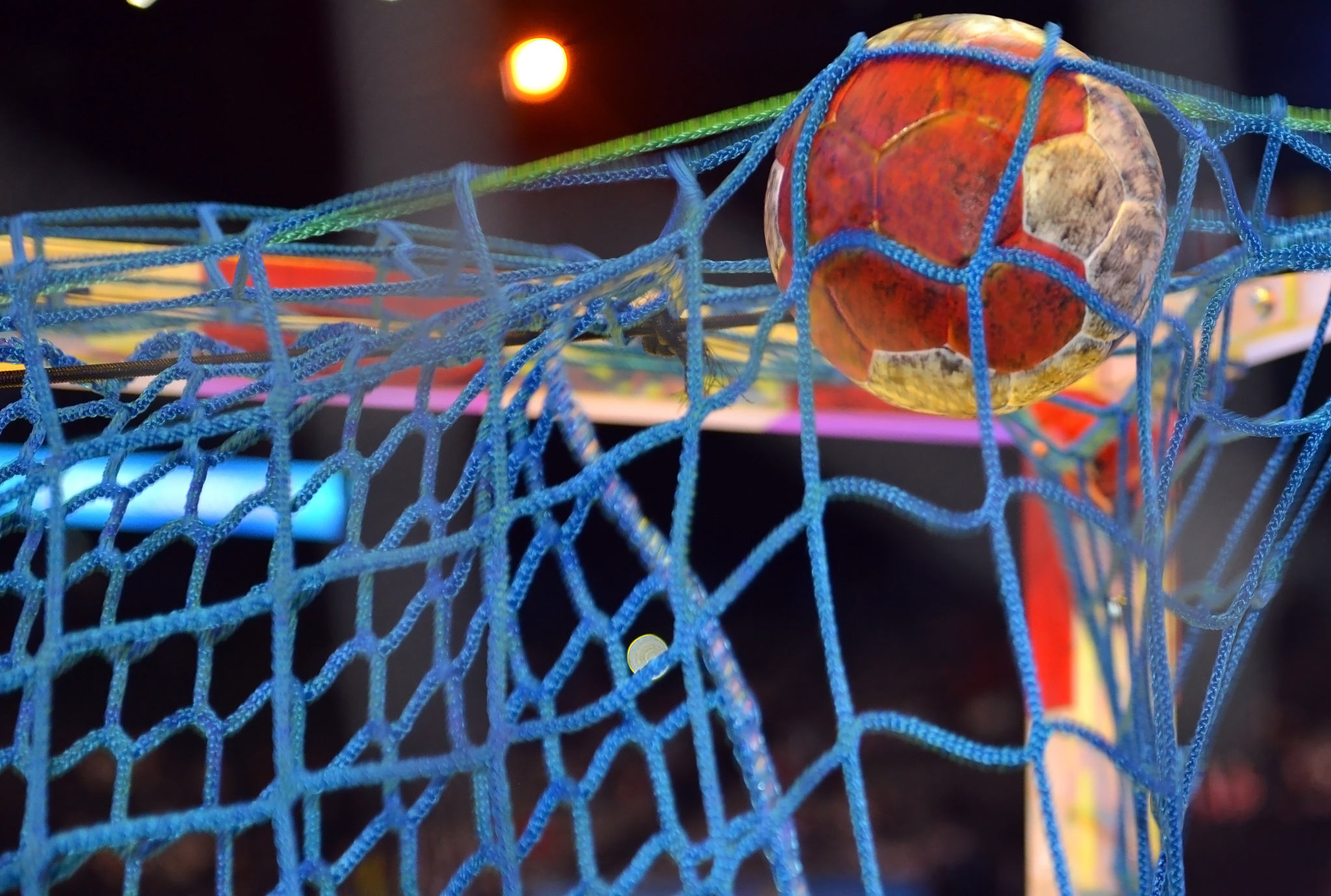 重庆渝中高级职业学校2021年招生专业-机械、电子信息、服务类专业