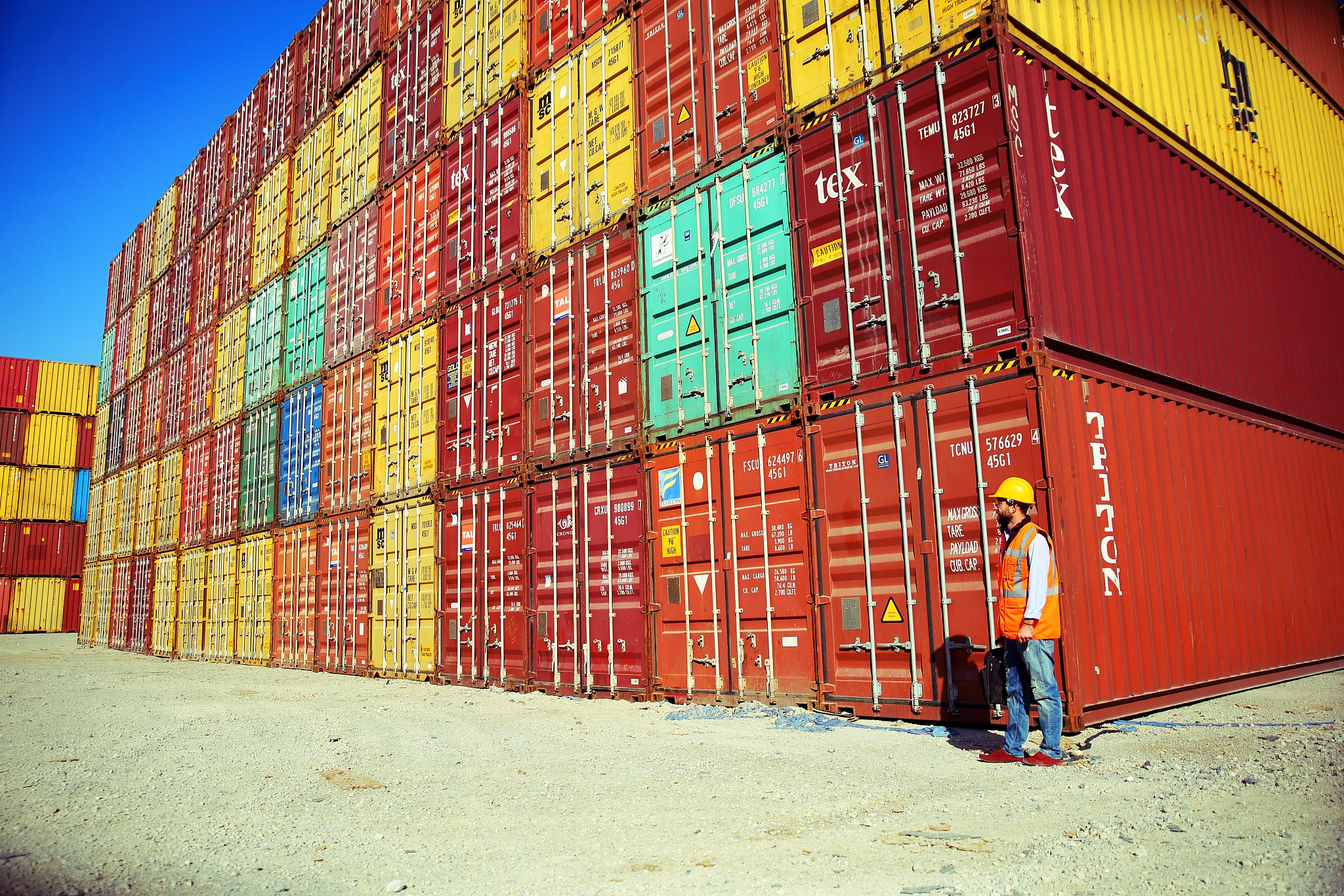 贵州工业职业技术学院中专部专业介绍 - 机电、计算机、建筑、商贸等领域