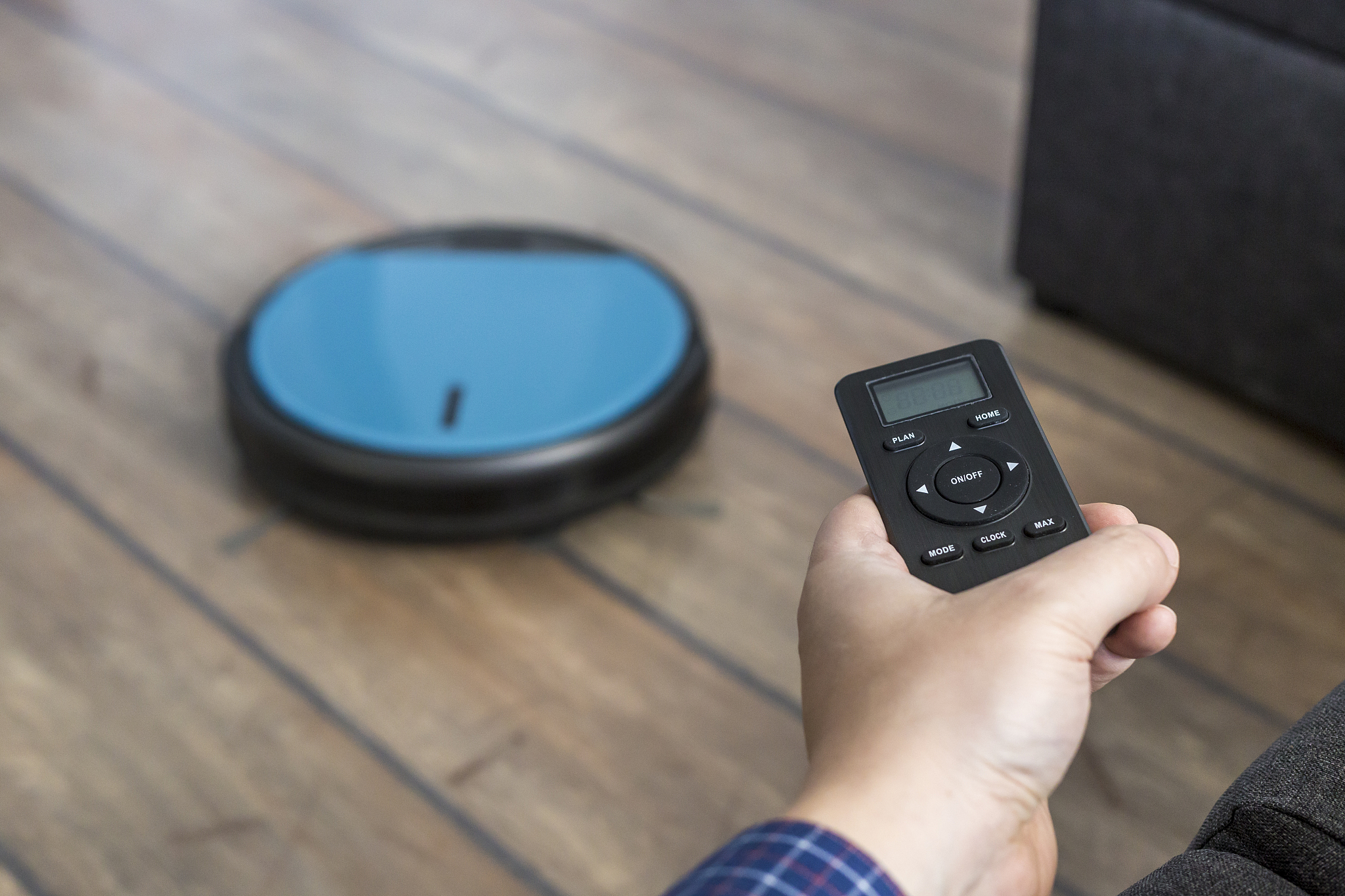 Roomba 扫地机器人组成结构详解：传感器、处理器、电池等