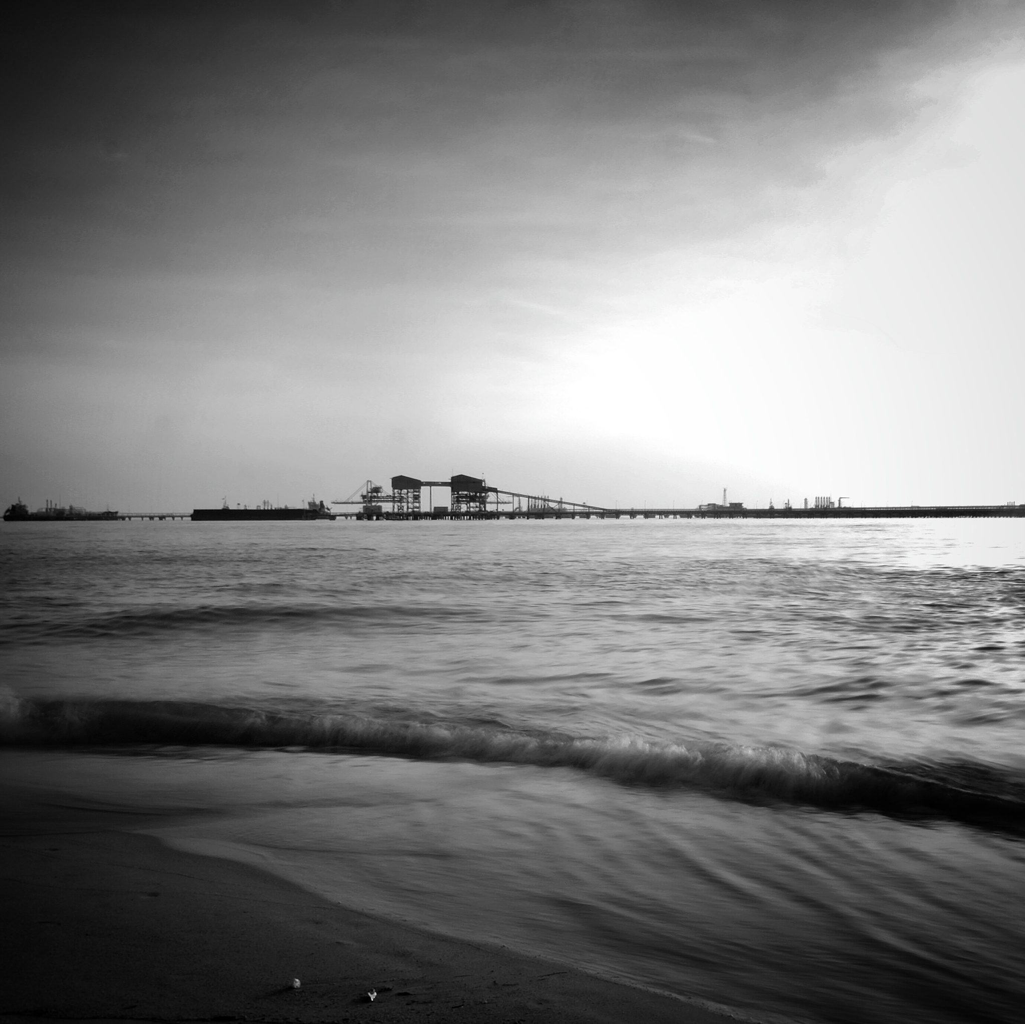 dimanakah terletak pantai puteri