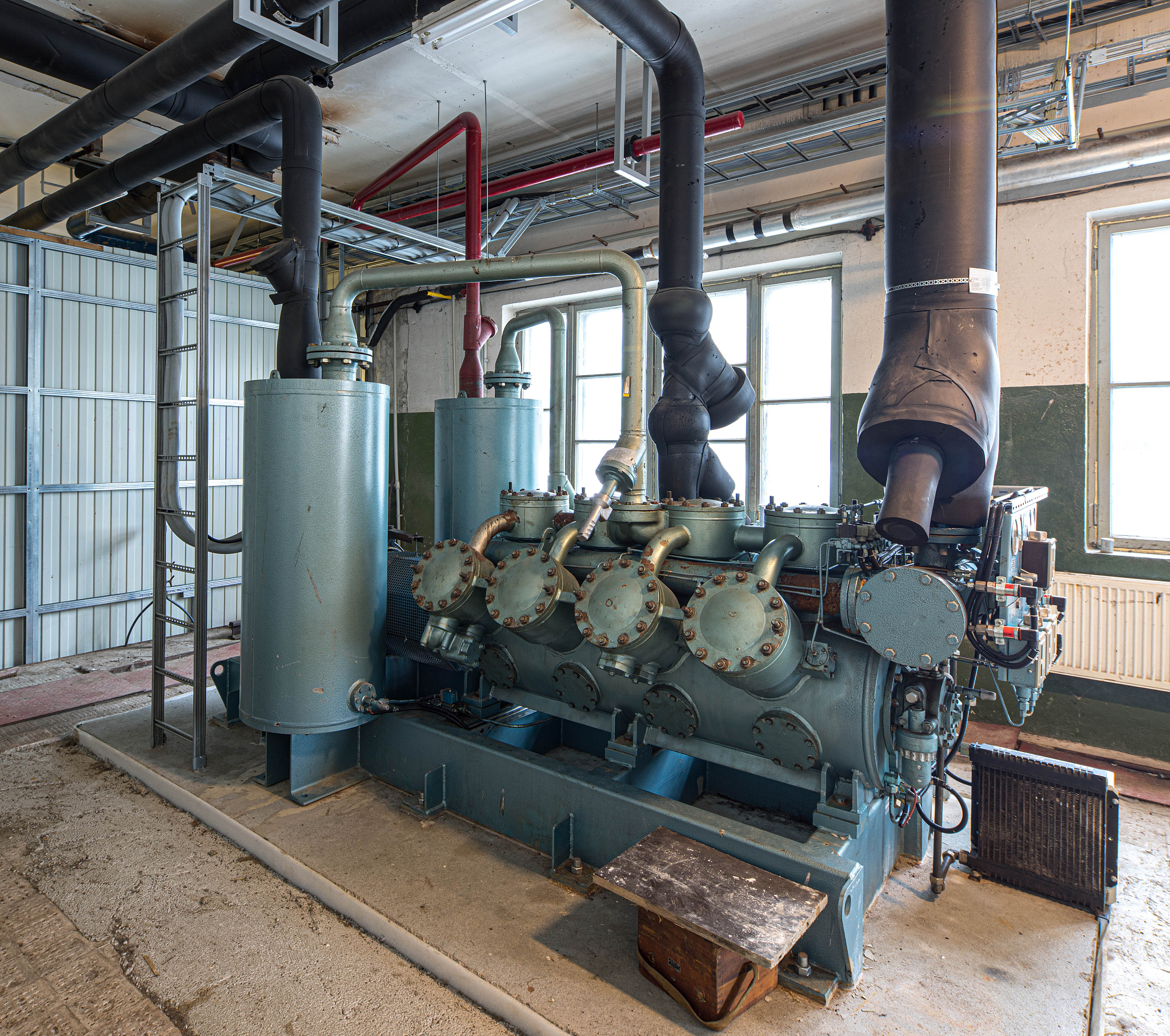 天然气压缩机定期维护保养措施1000字