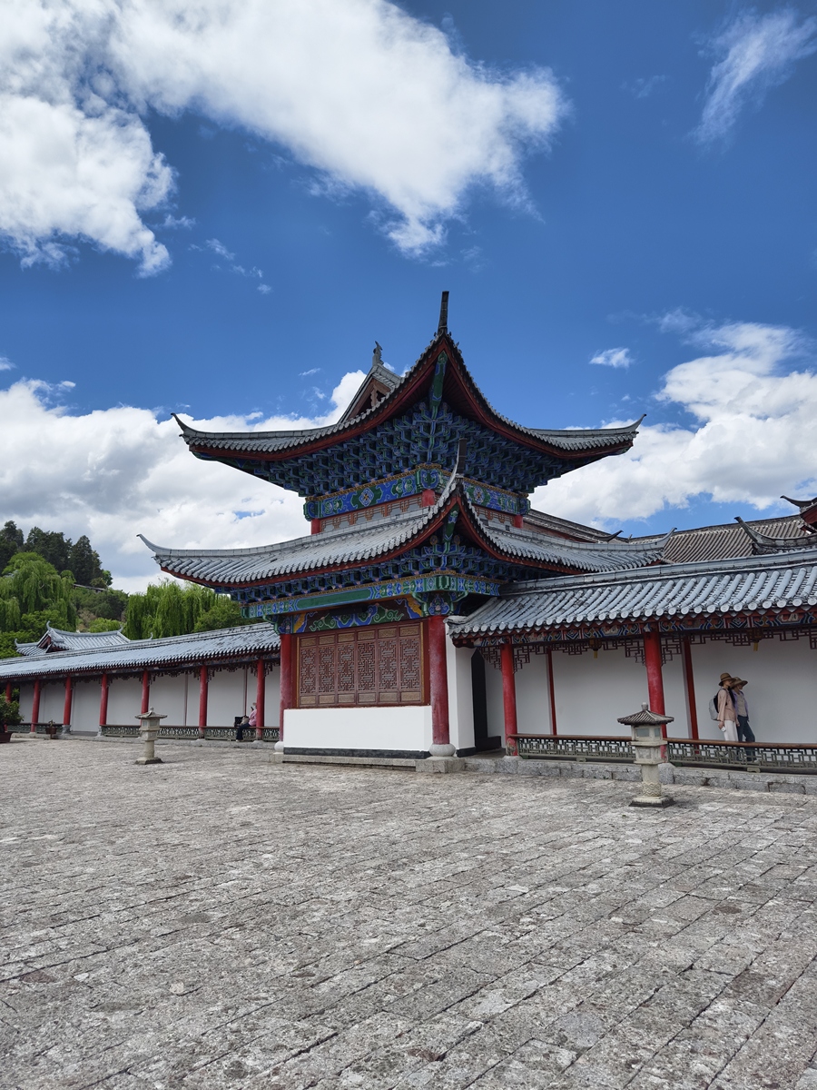 大理古城：中国历史文化名城，白族文化代表