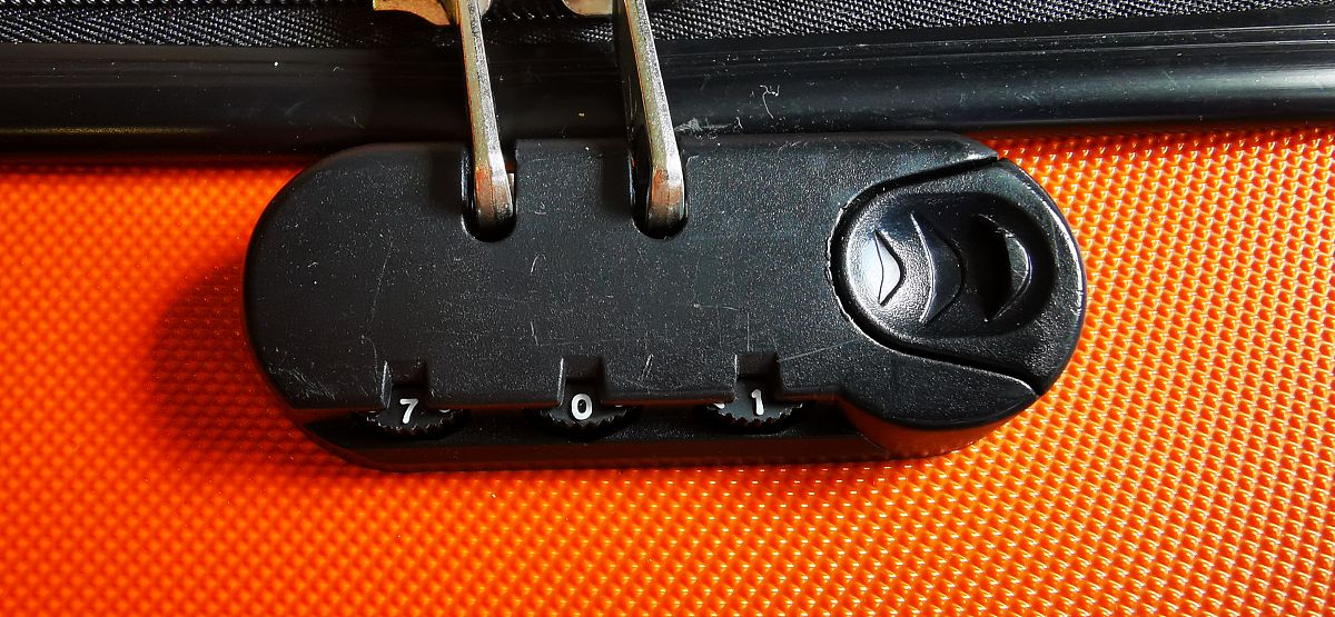 车钥匙进洗衣机还能用吗？简单步骤帮你恢复！