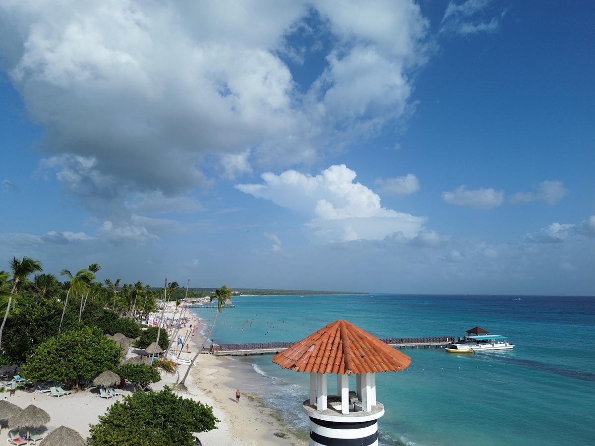 海南省市旅游攻略：特色景点、未来发展趋势