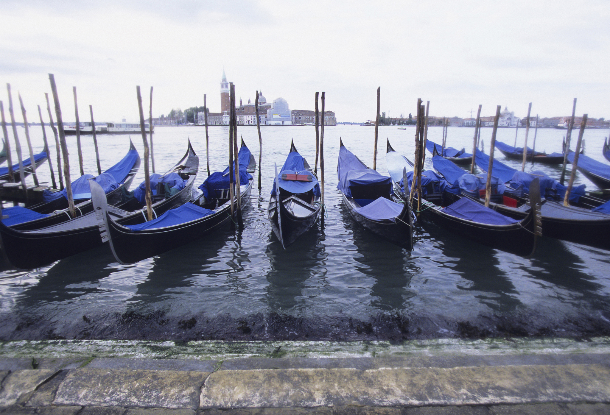 gondola port