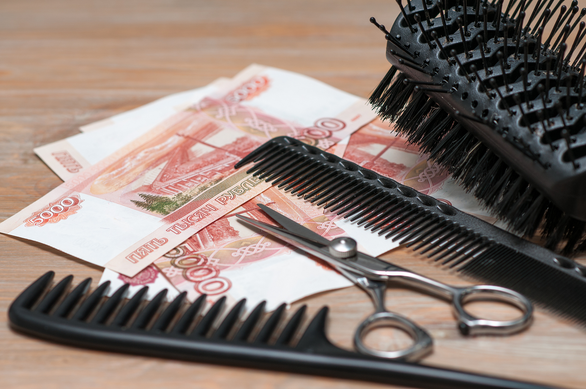 河北2023年女生读中专读什么好怎么样