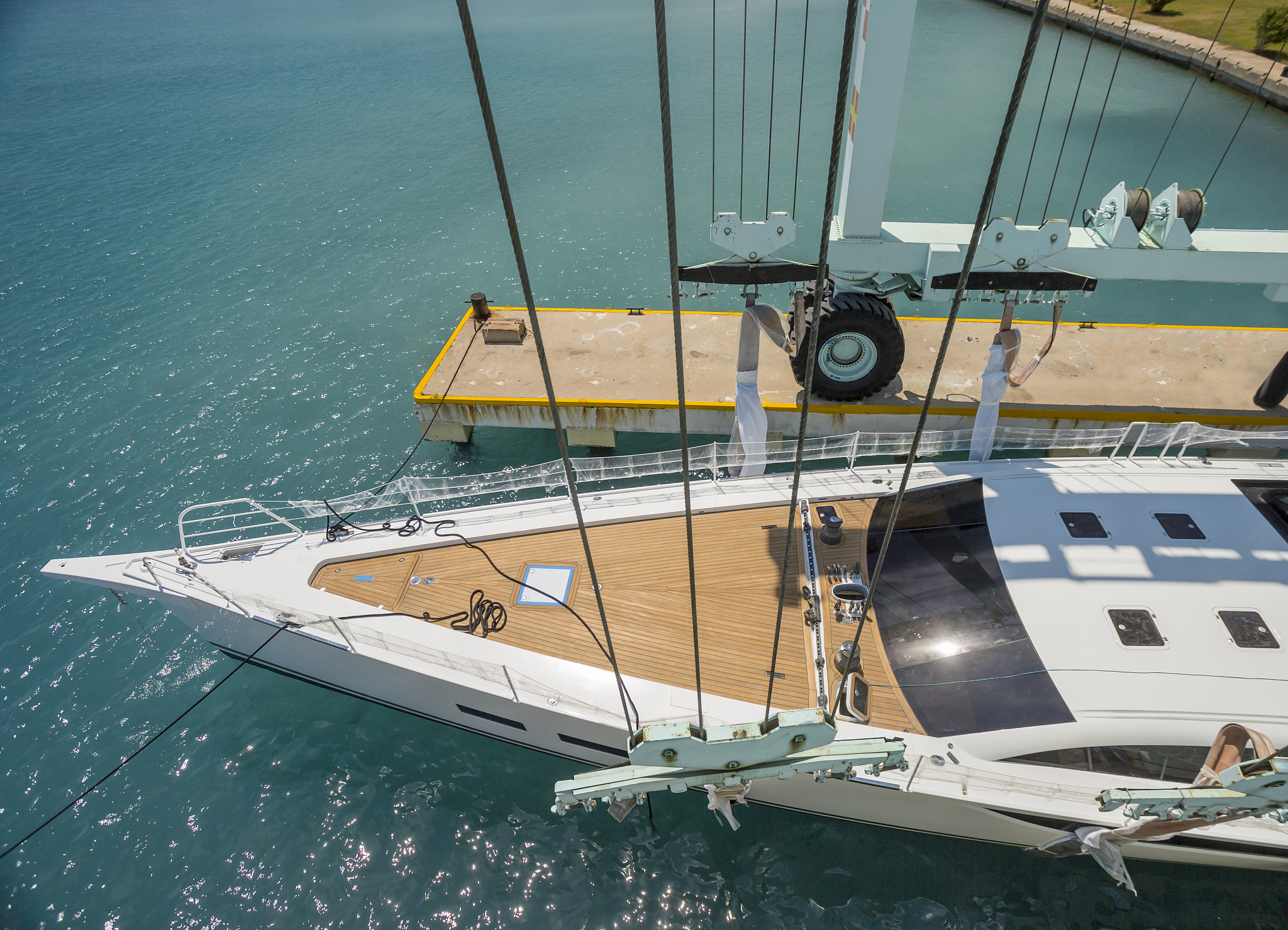 3000 words mechanical English translationhoist Crane Have material to carry the important component is having become human being industry the history being more than five thousand years away from now