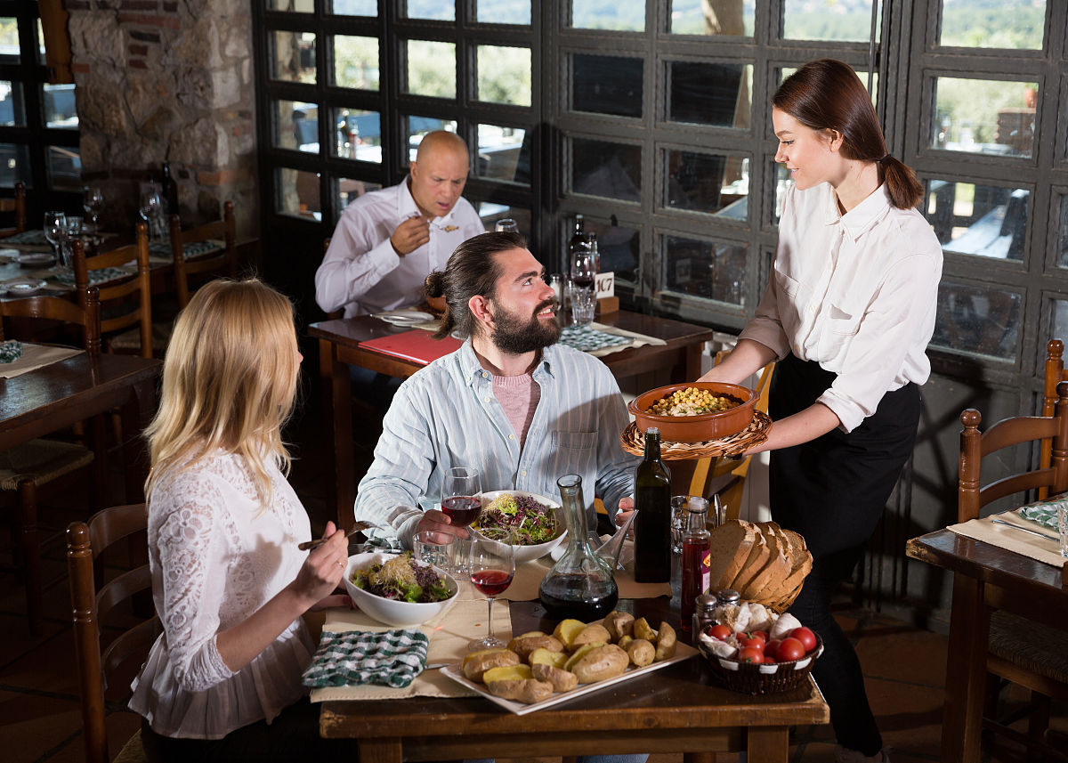 以中餐厅在丹麦写200字的营销策略
