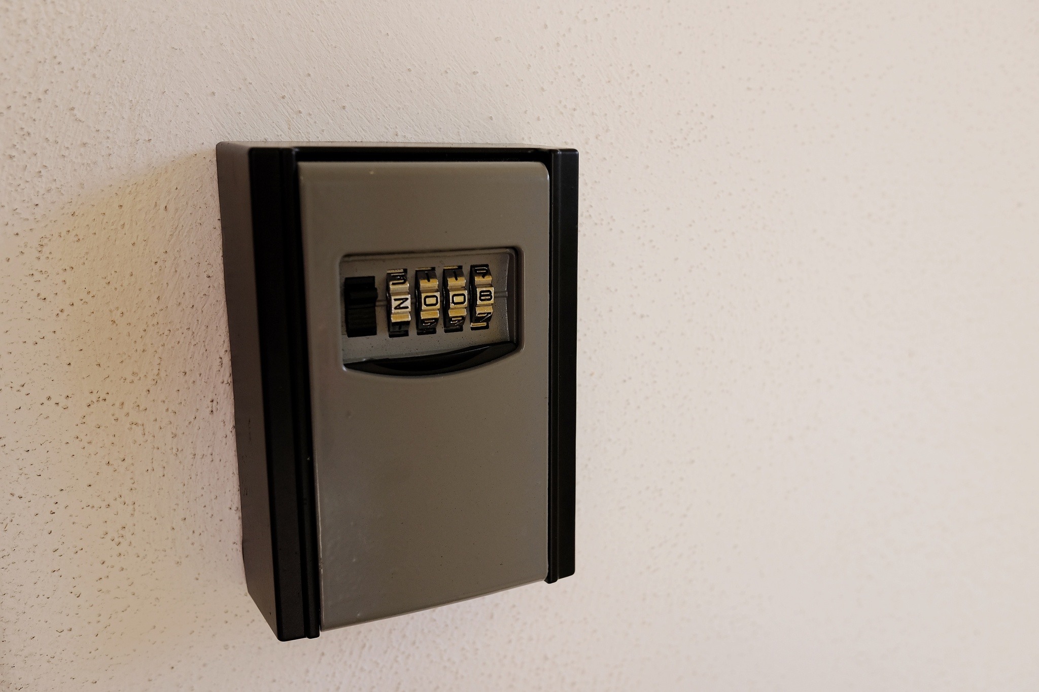 酒店保险箱打不开了怎么办