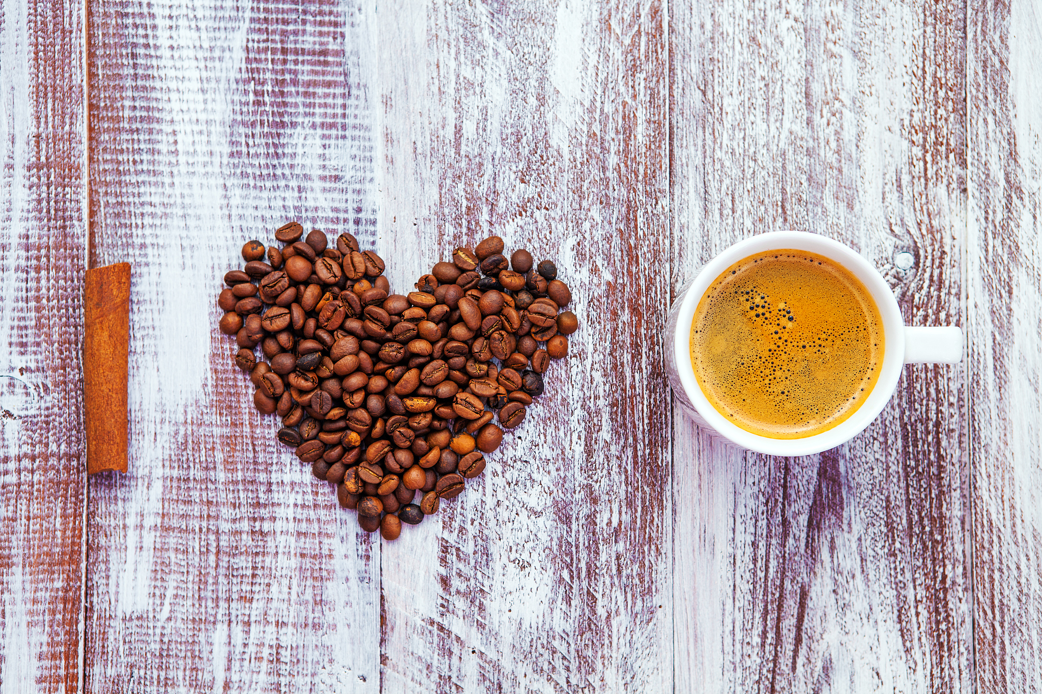 给我描述一下巴拿马瑰夏的详细信息，包括产地、产区信息、加工工艺、咖啡豆品种、咖啡豆特点。