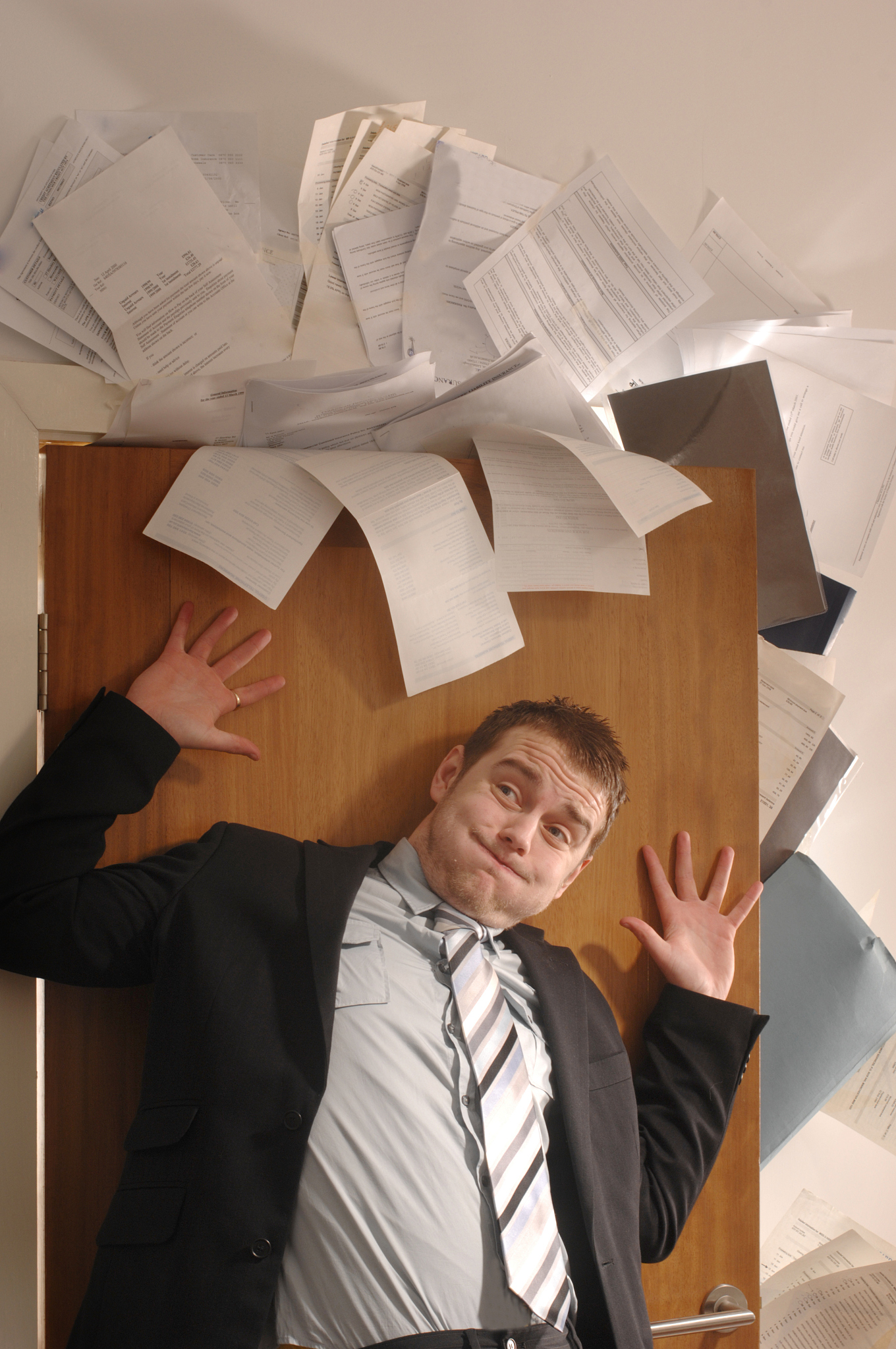 办公室档案管理分类表格：轻松管理您的文件