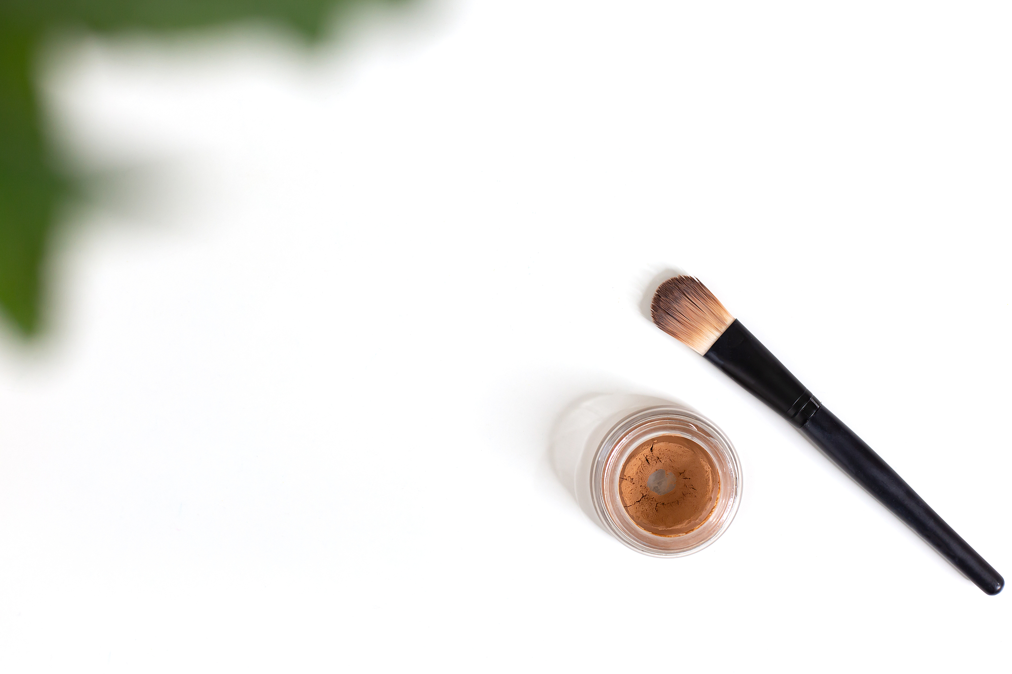 5个主张绿色环保的亮颜遮瑕膏品牌推荐